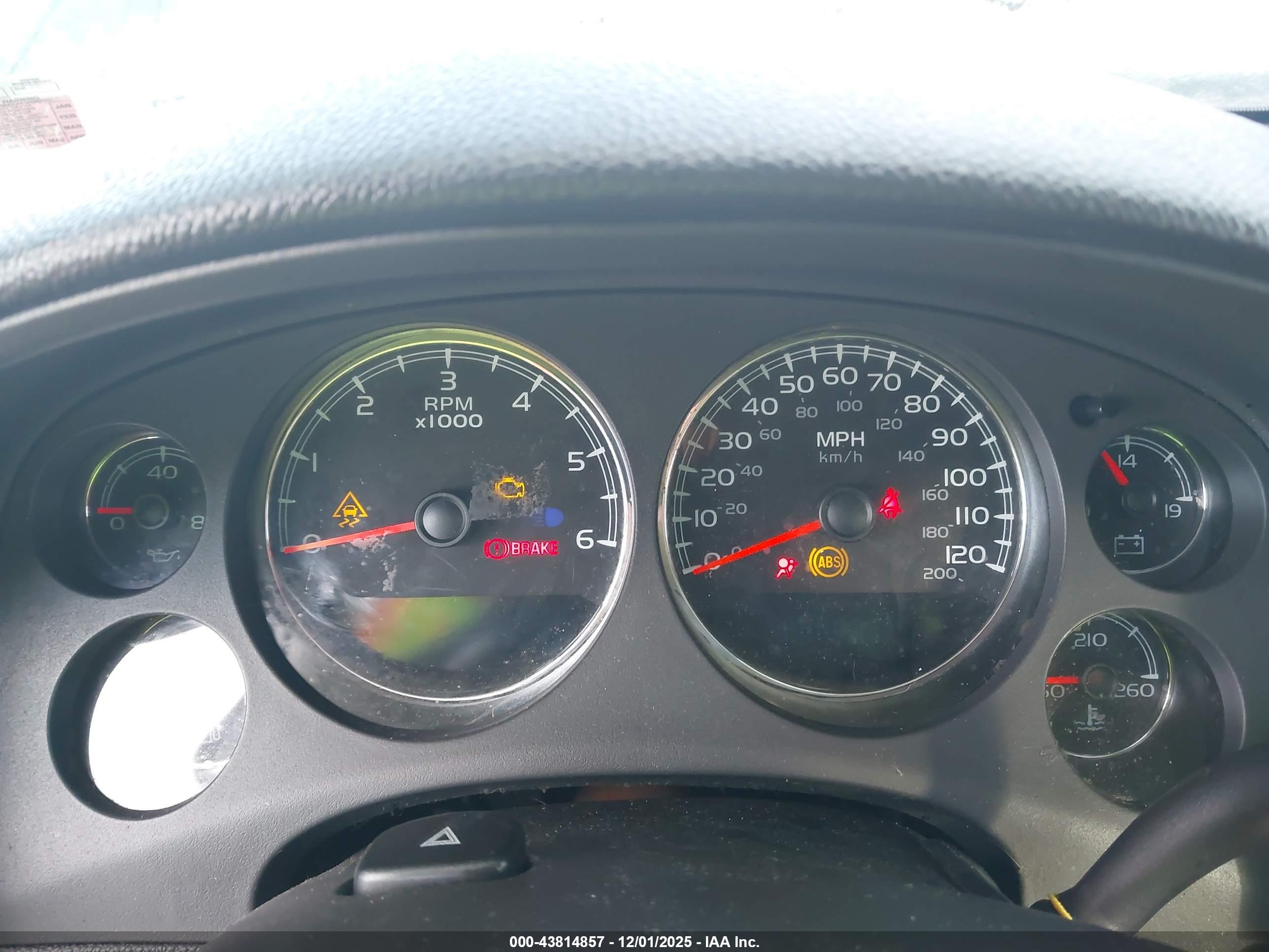 CHEVROLET AVALANCHE image 7