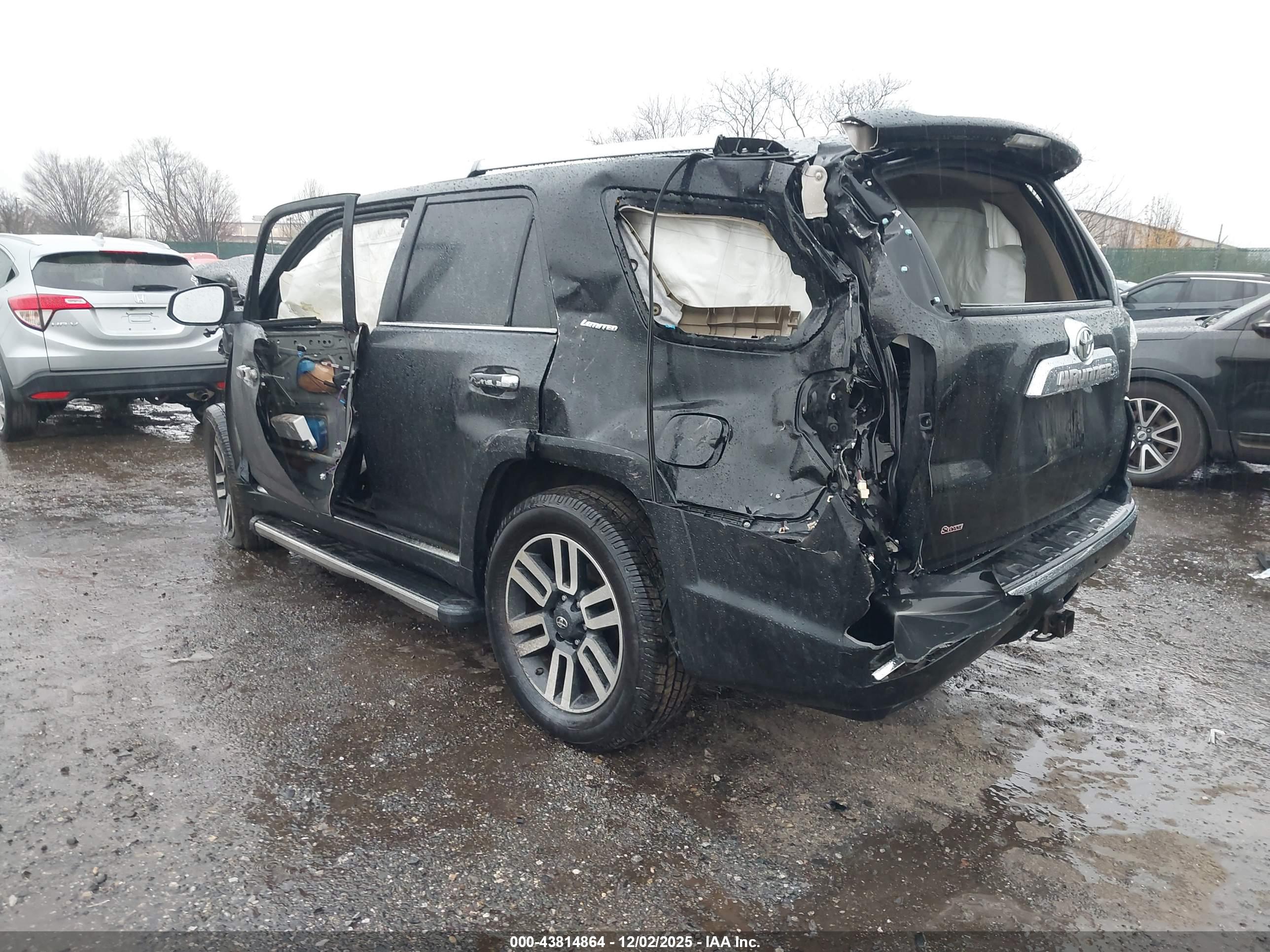 TOYOTA 4RUNNER image 3