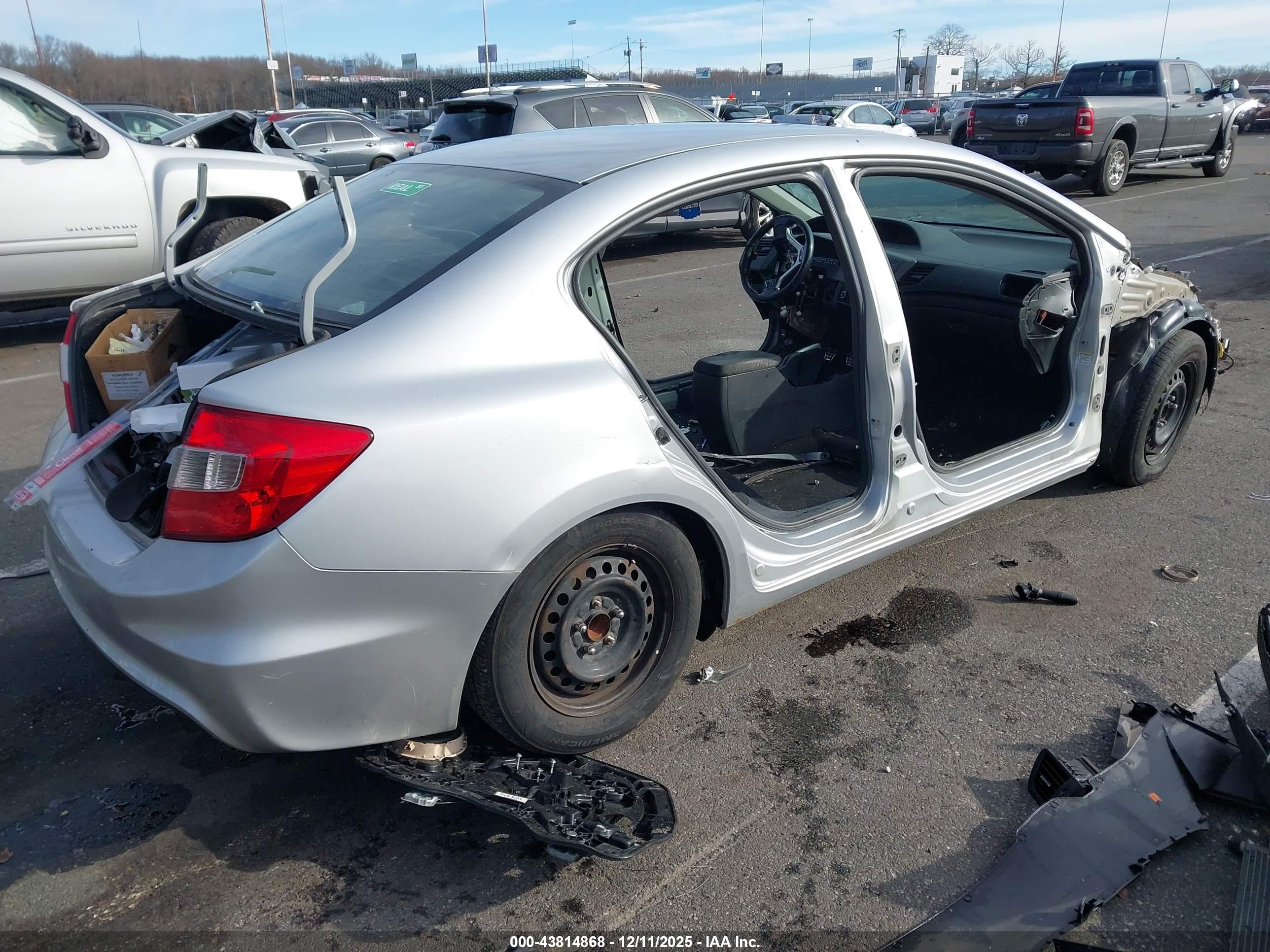 HONDA CIVIC image 4