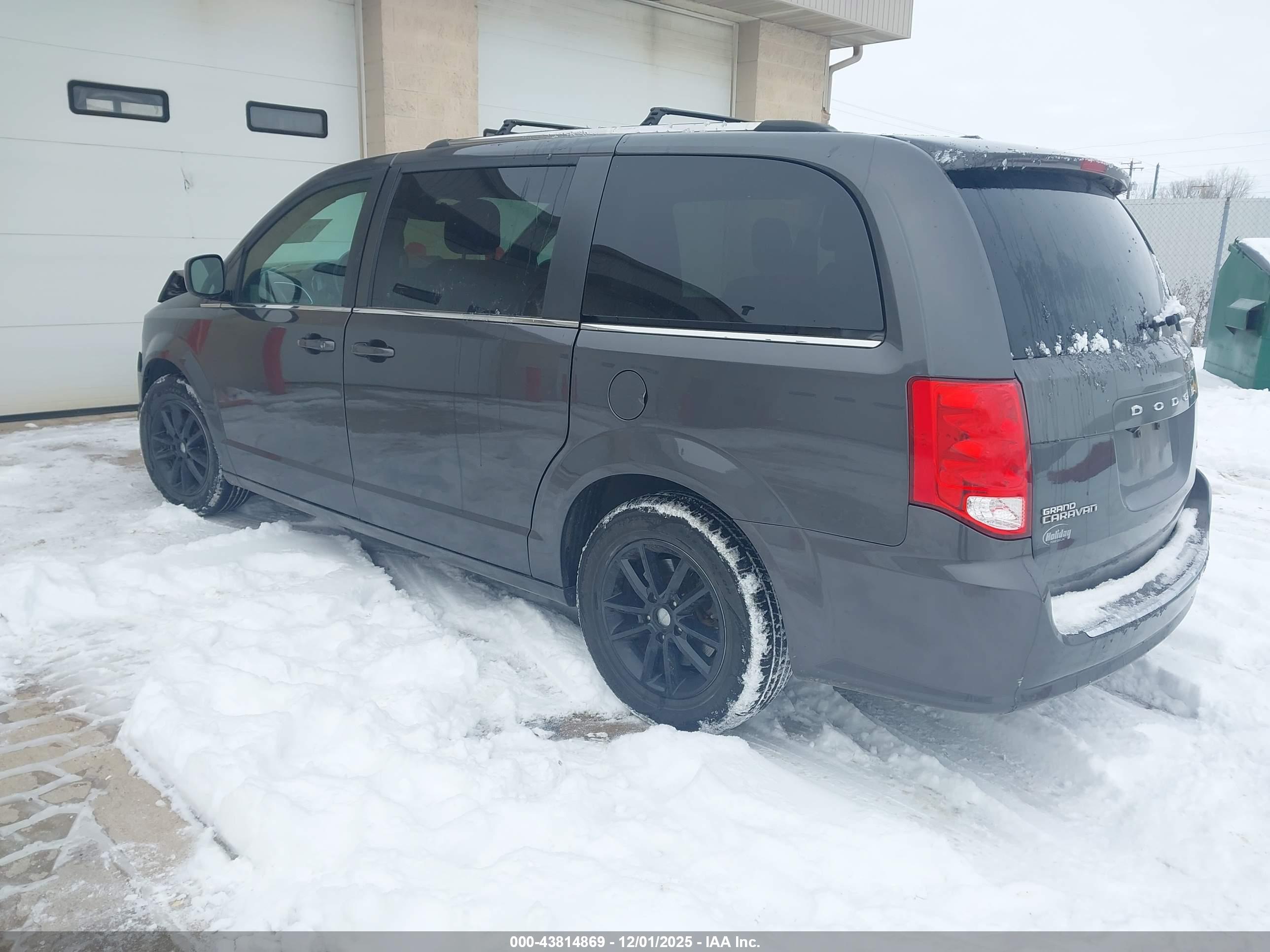 DODGE GRAND image 3