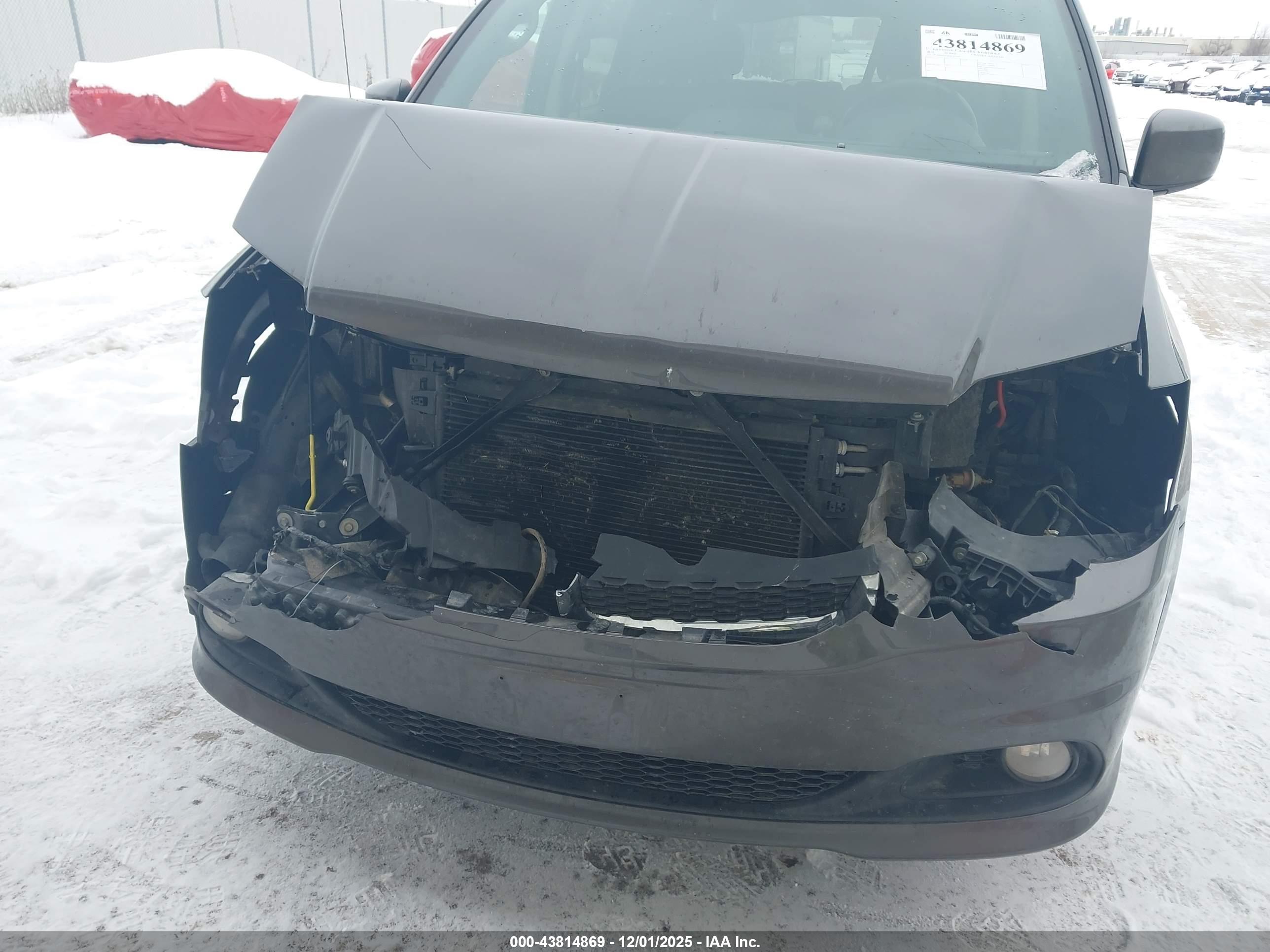DODGE GRAND image 6