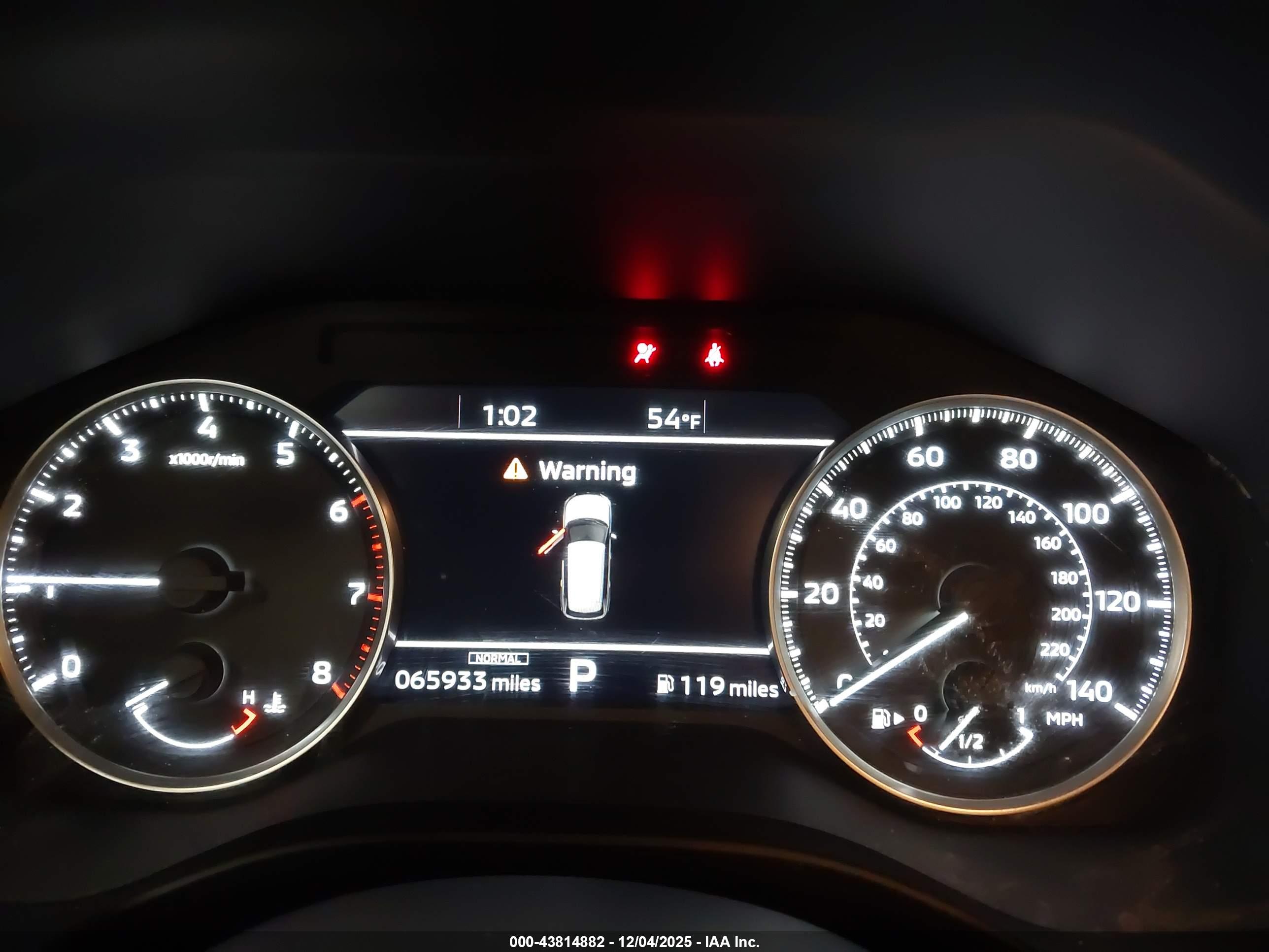 MITSUBISHI OUTLANDER image 7