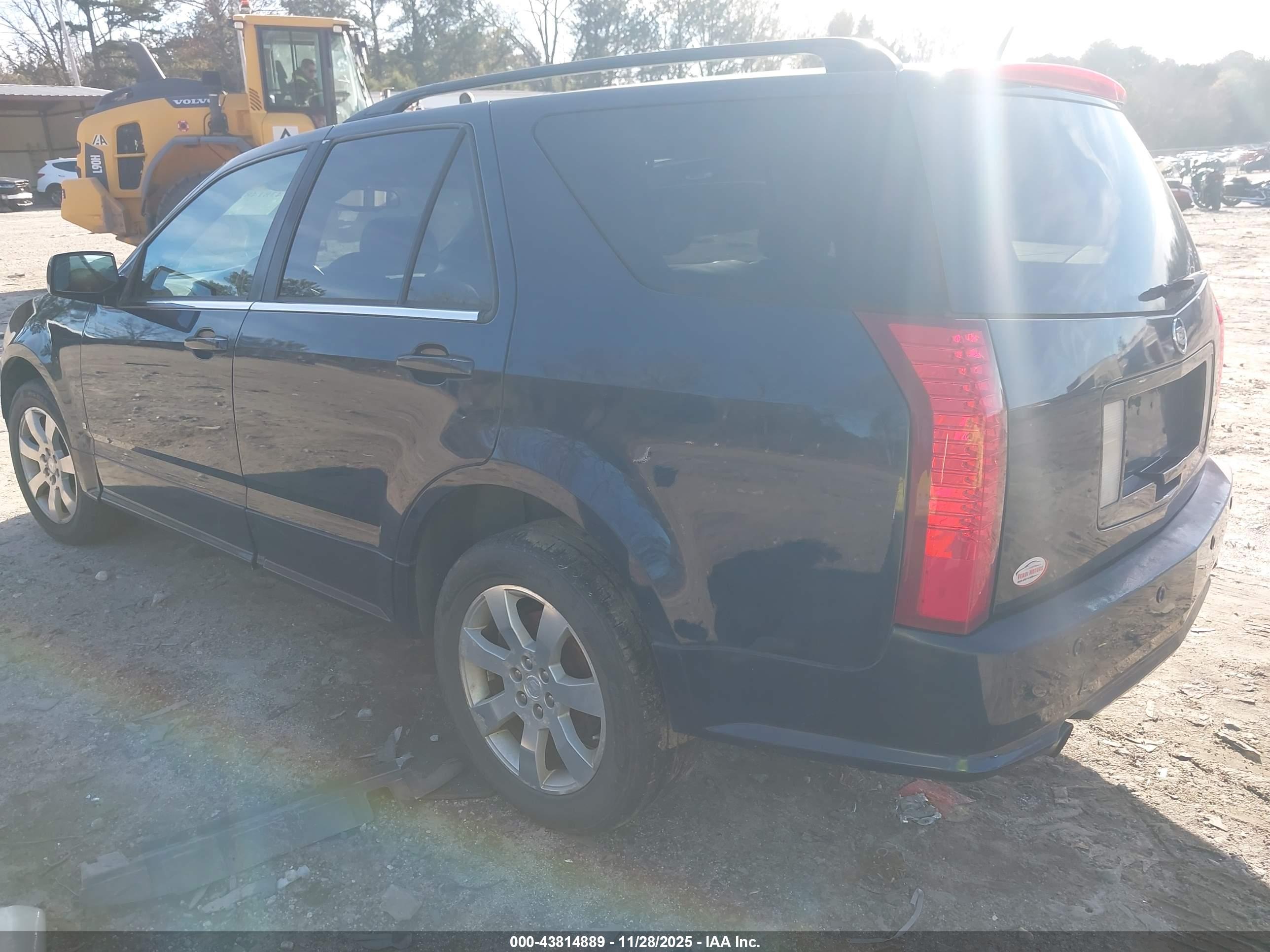 CADILLAC SRX image 3