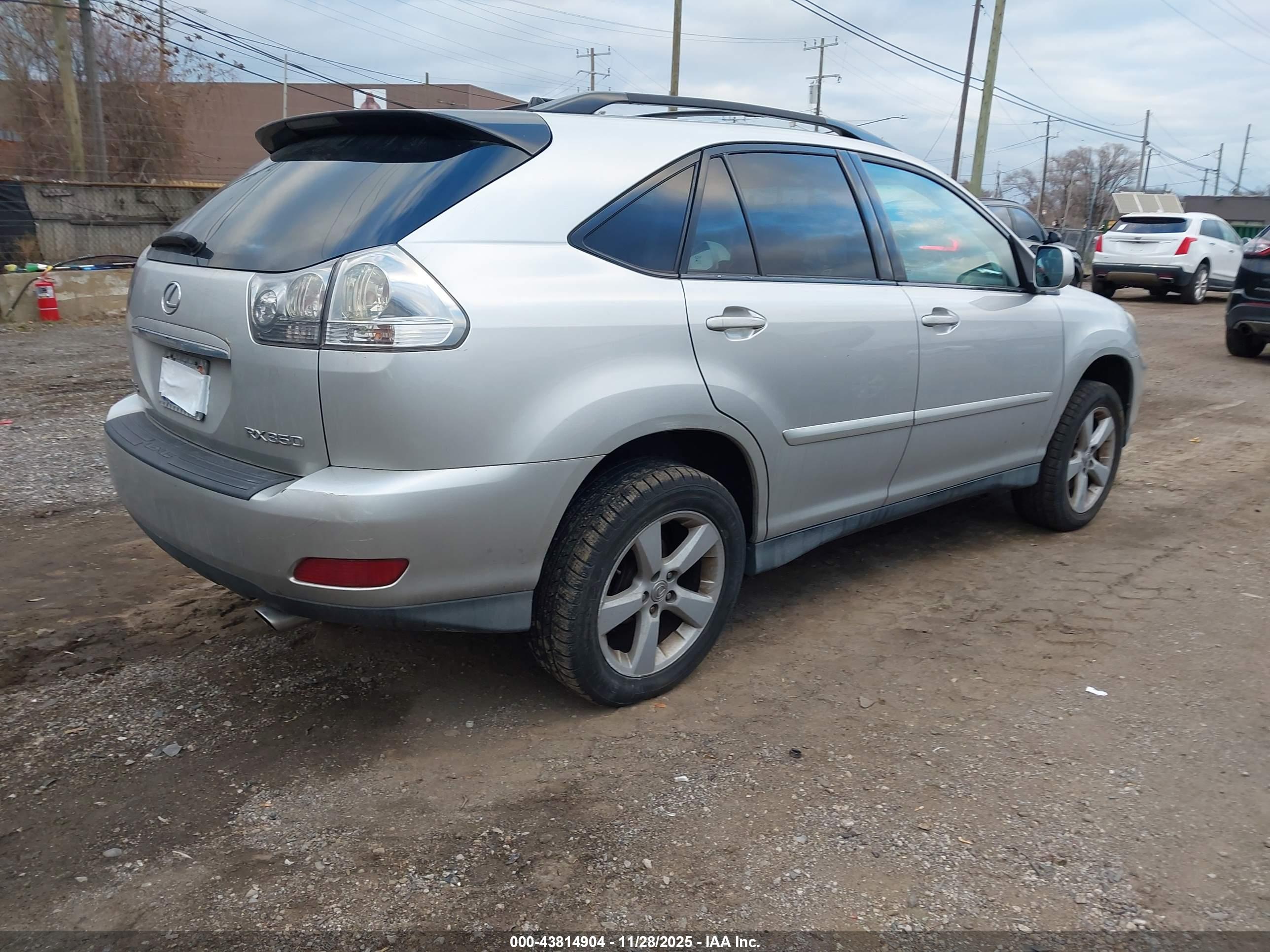 LEXUS RX image 4