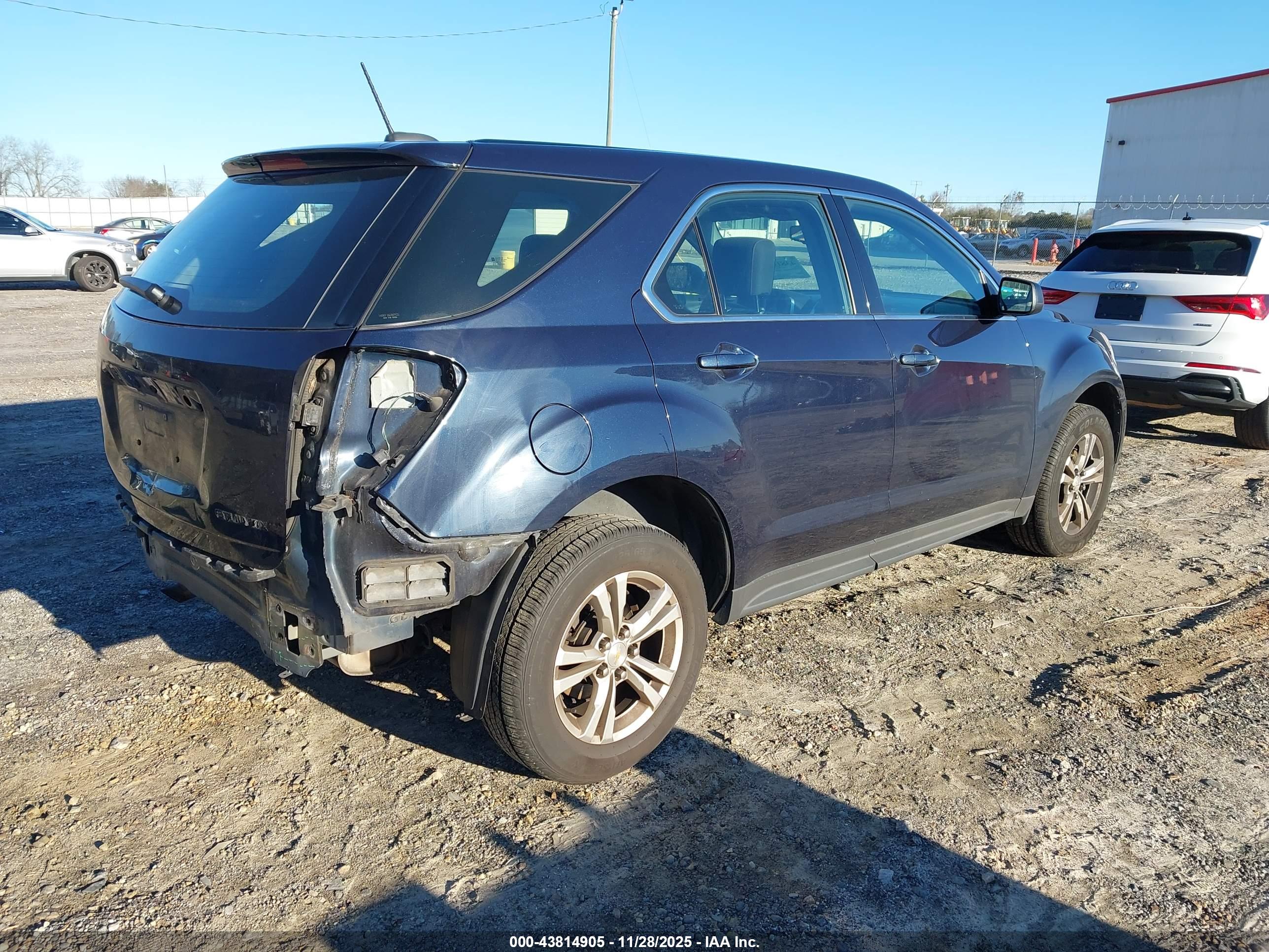 CHEVROLET EQUINOX image 4