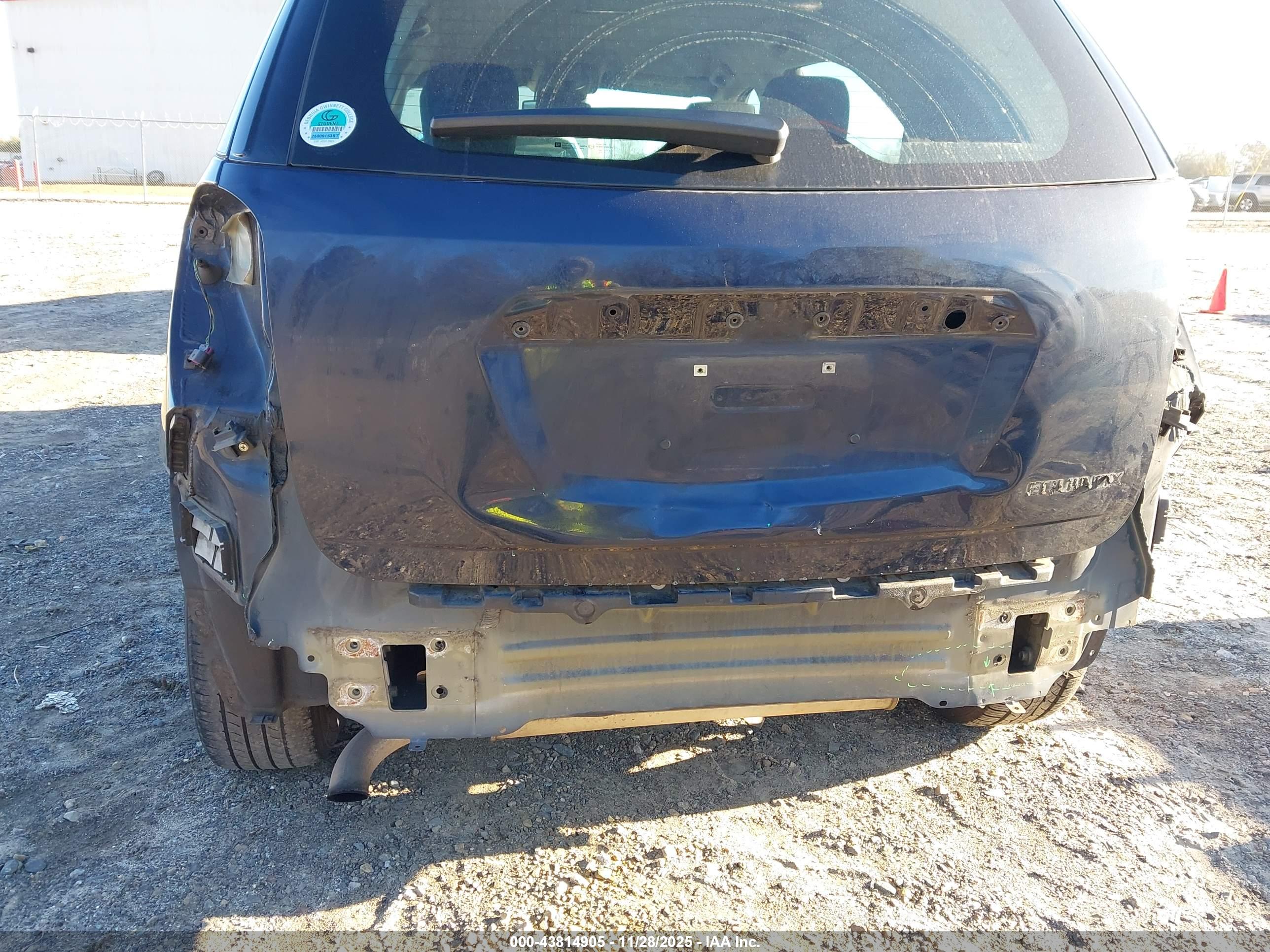 CHEVROLET EQUINOX image 6