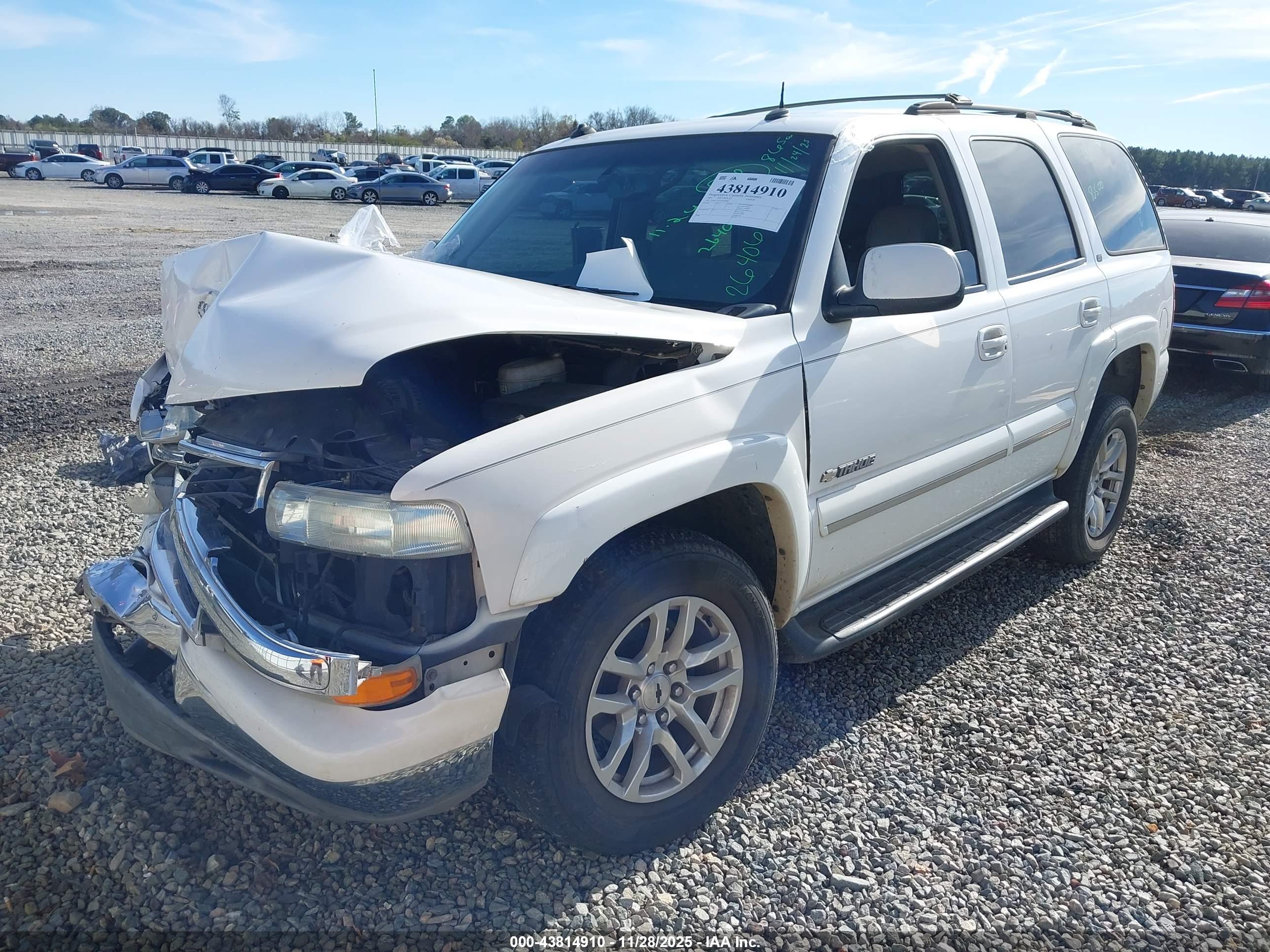 CHEVROLET TAHOE image 2