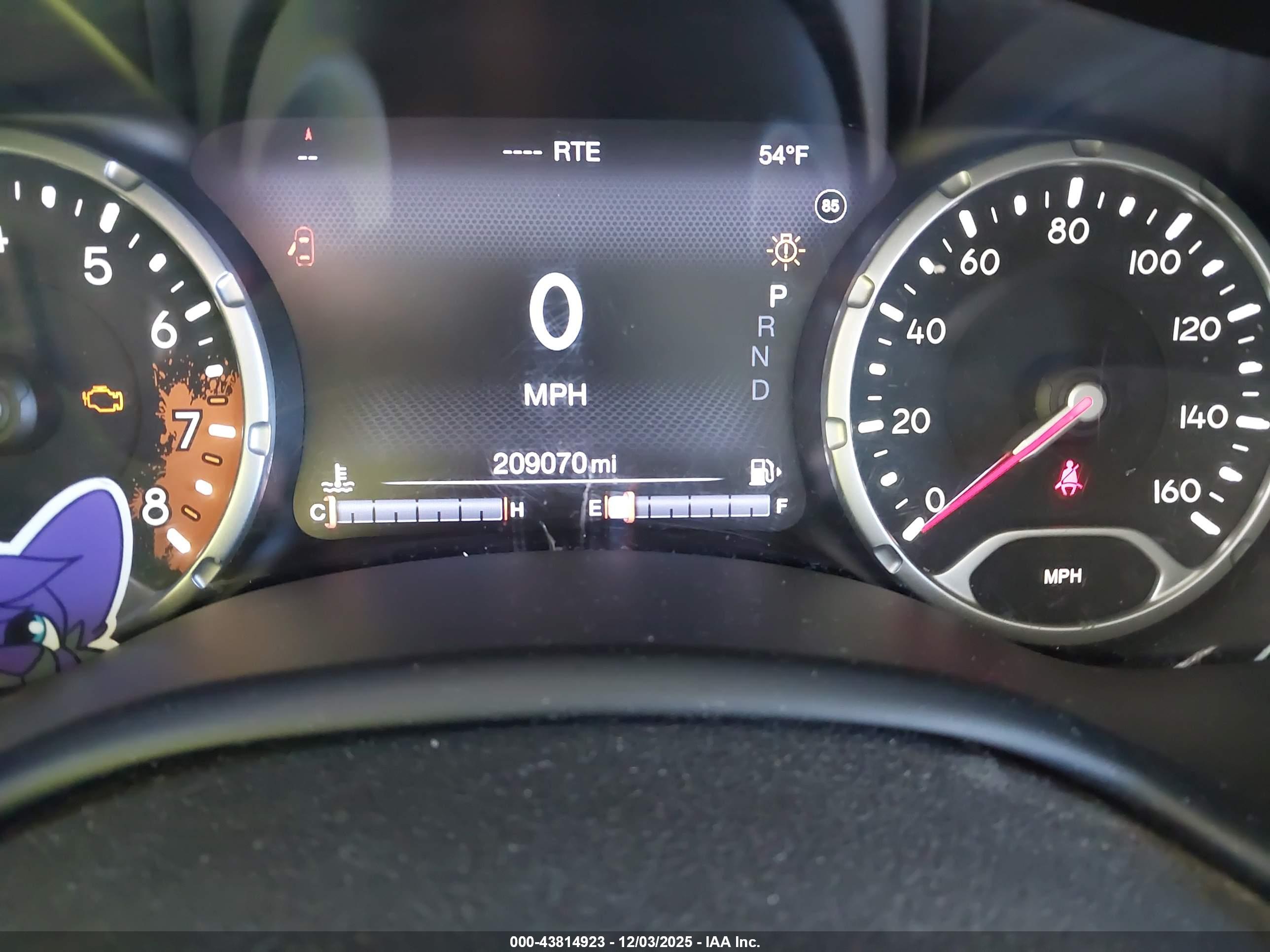 JEEP RENEGADE image 7