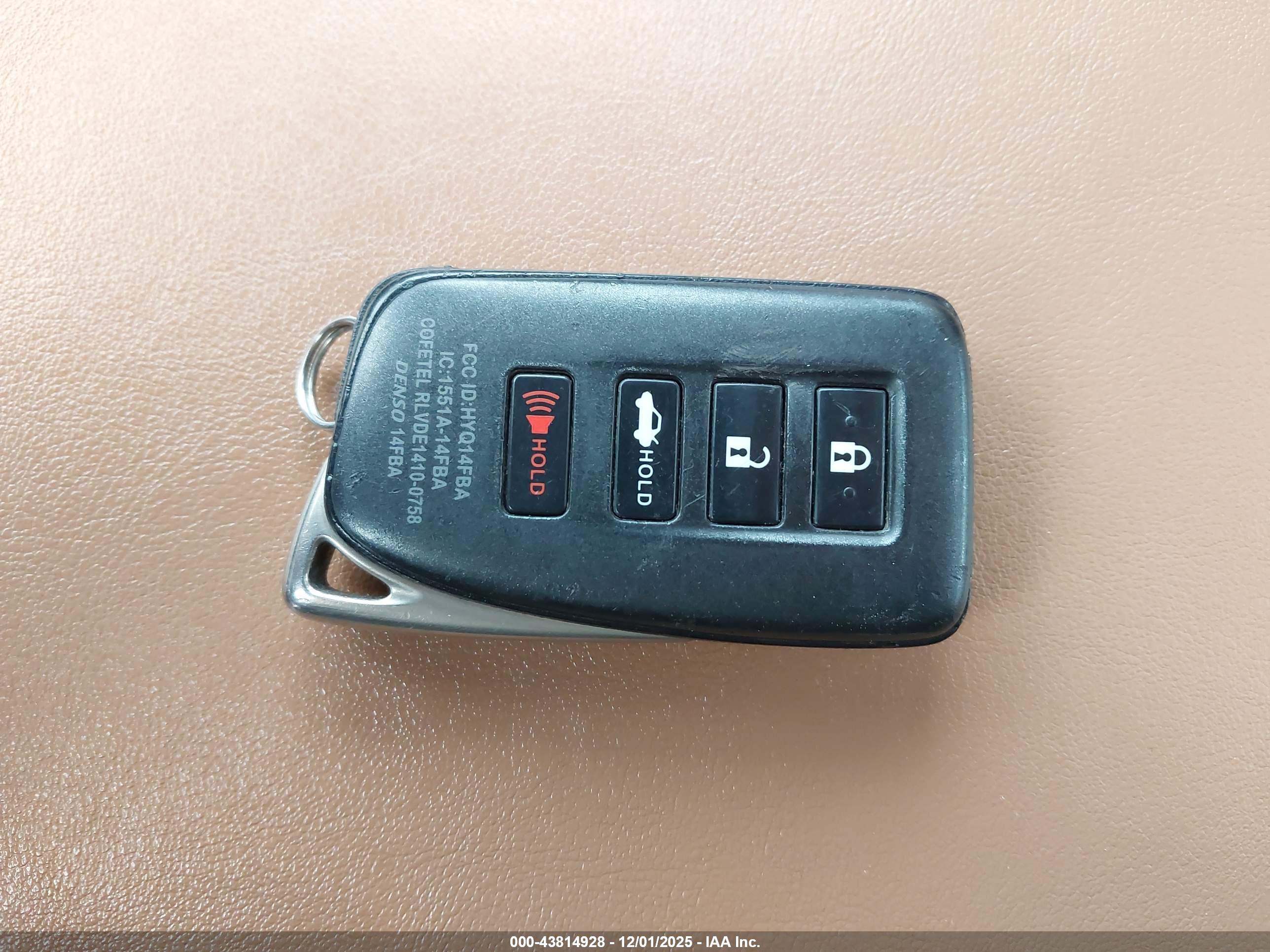 LEXUS ES image 11