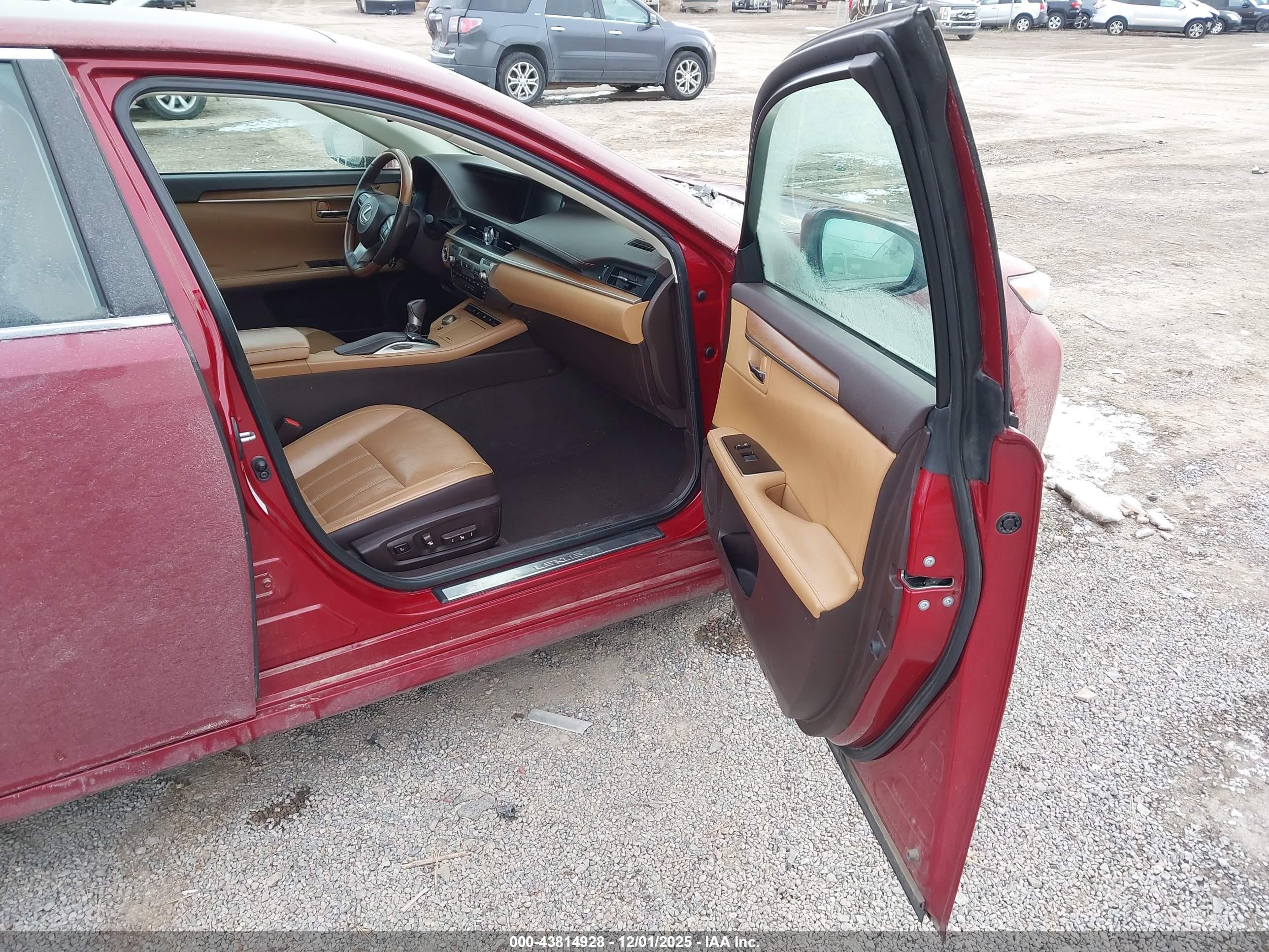 LEXUS ES image 5
