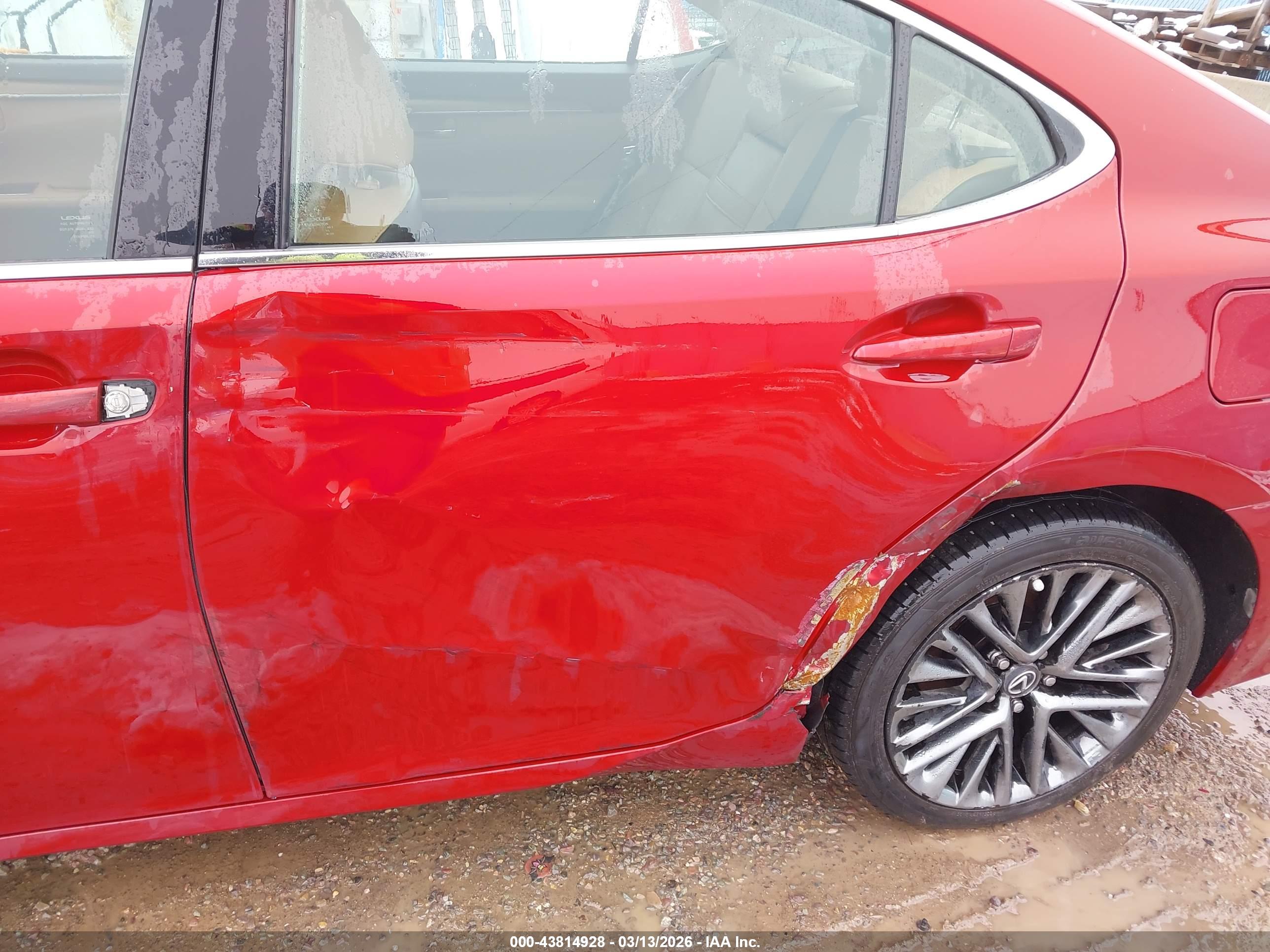 LEXUS ES image 6