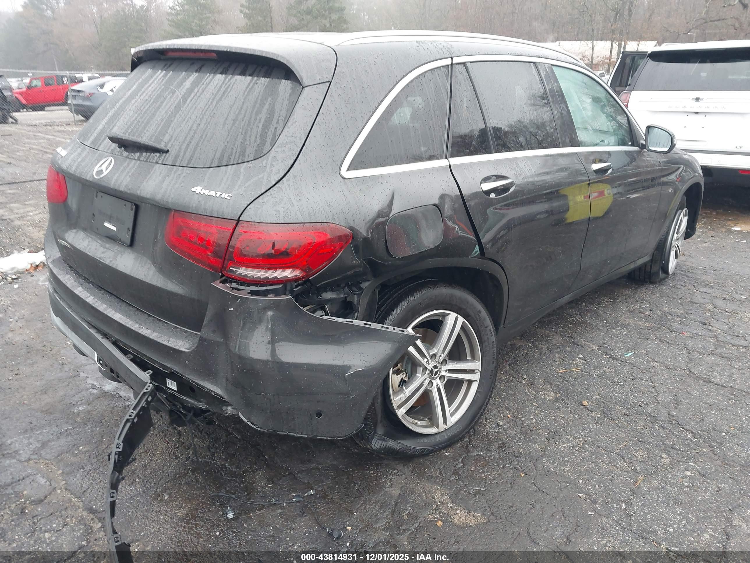MERCEDES-BENZ GLC image 6