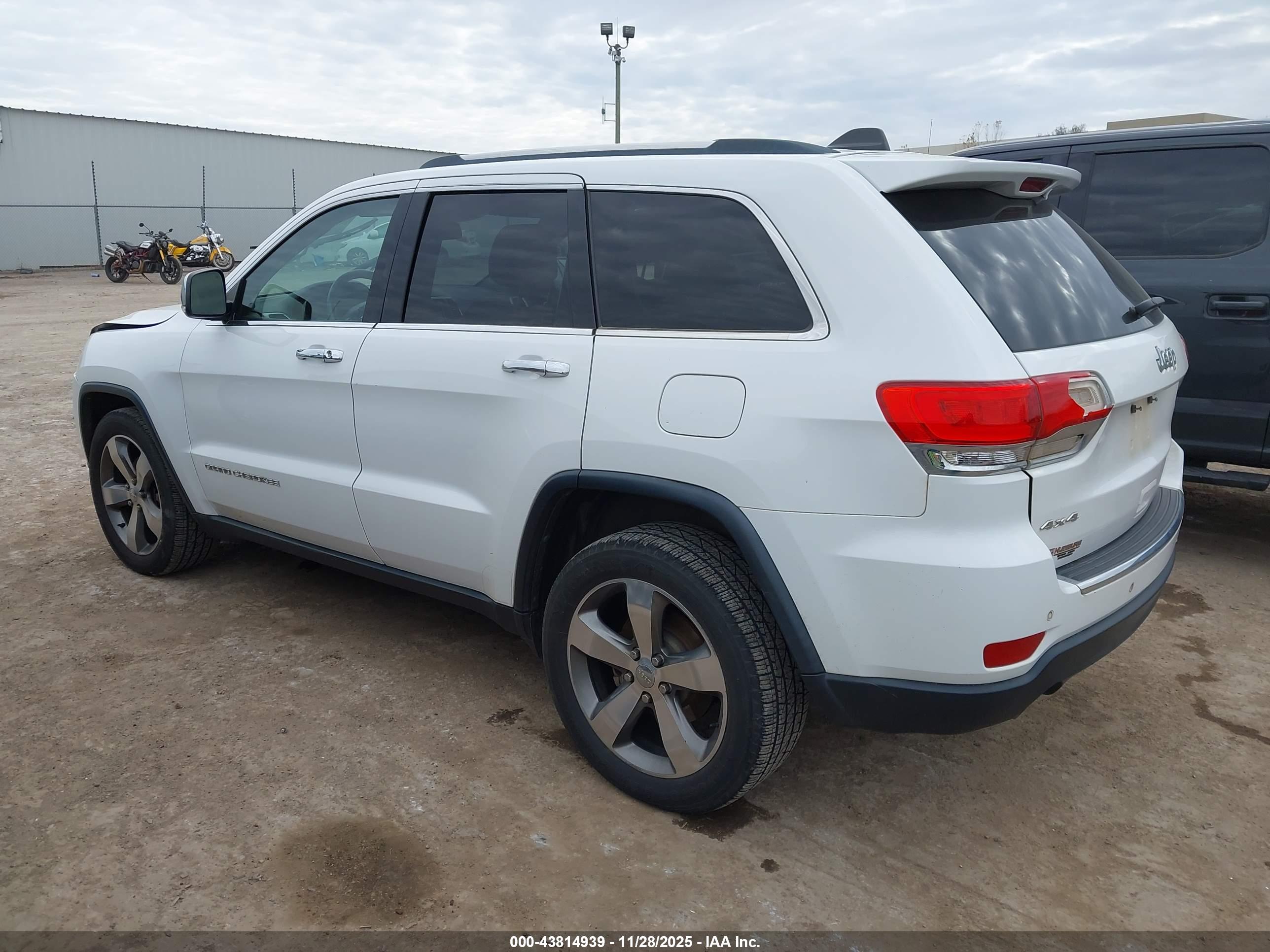 JEEP GRAND image 3