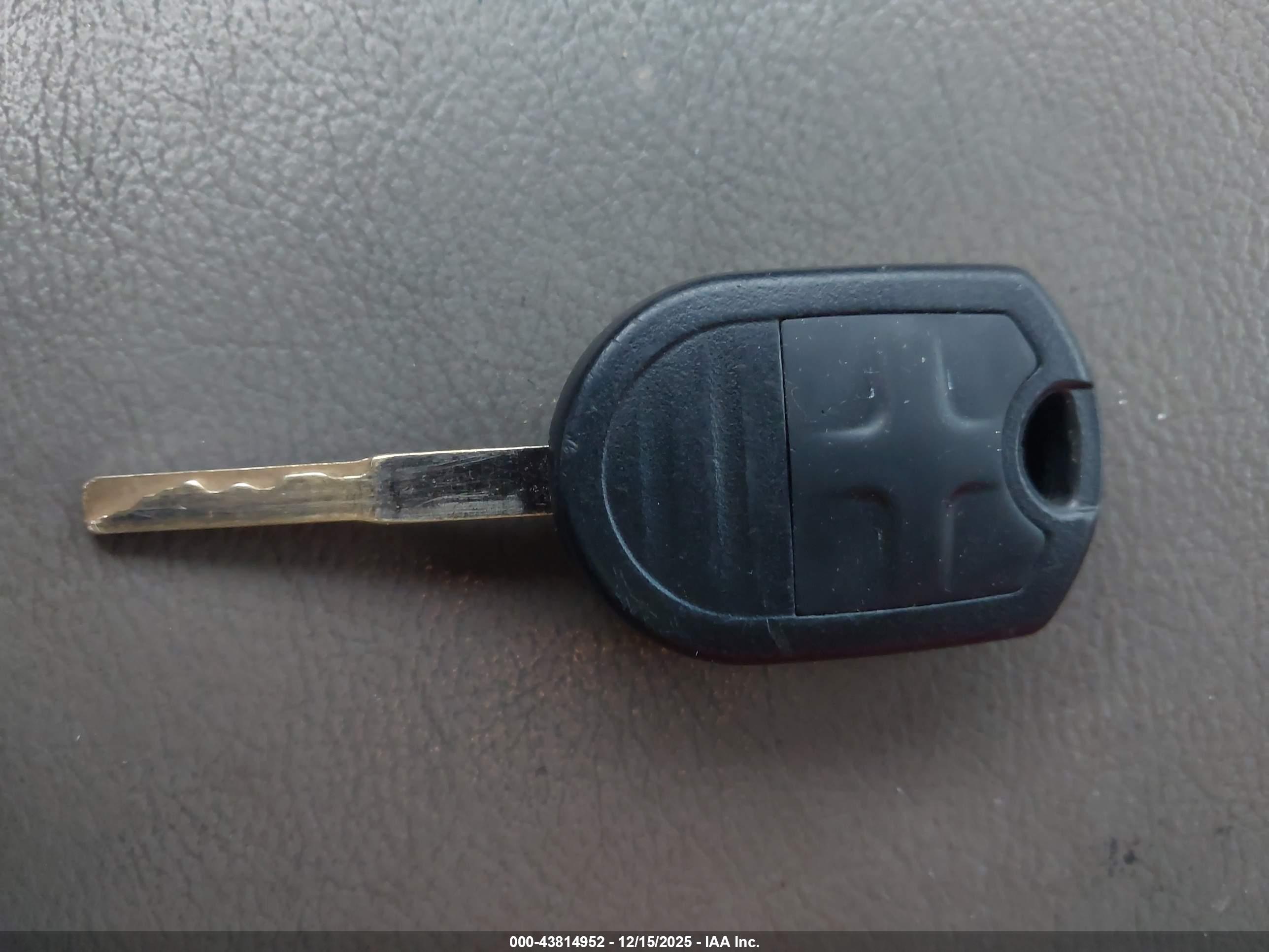 FORD ESCAPE image 11