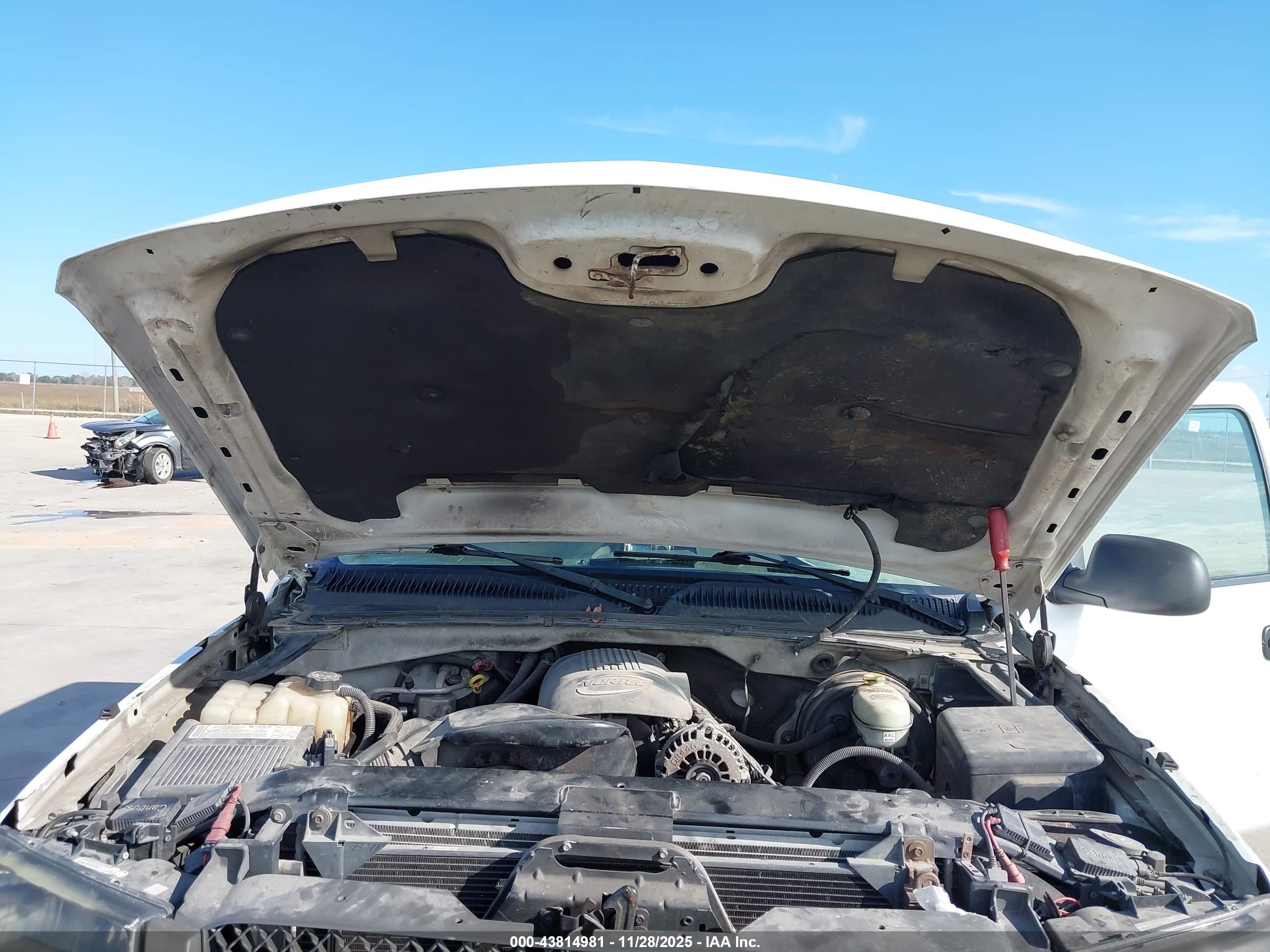 CHEVROLET SILVERADO image 10