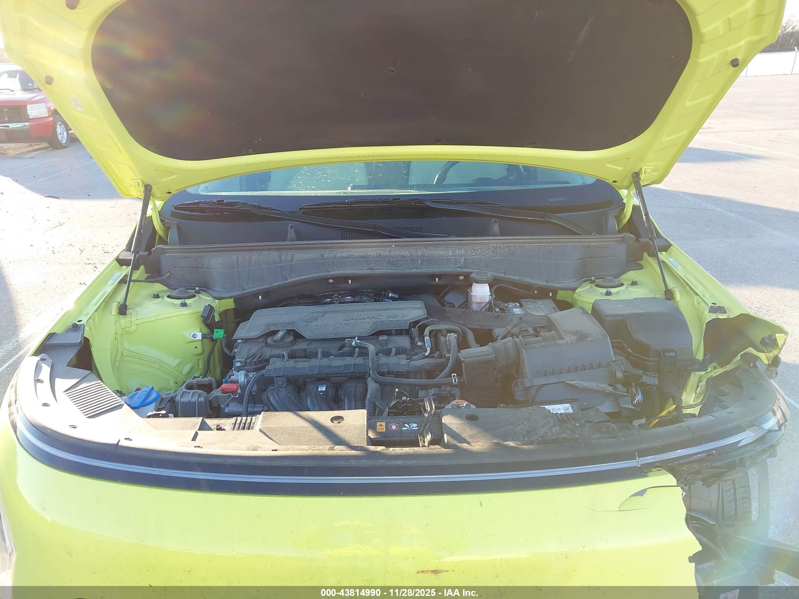 HYUNDAI KONA image 10