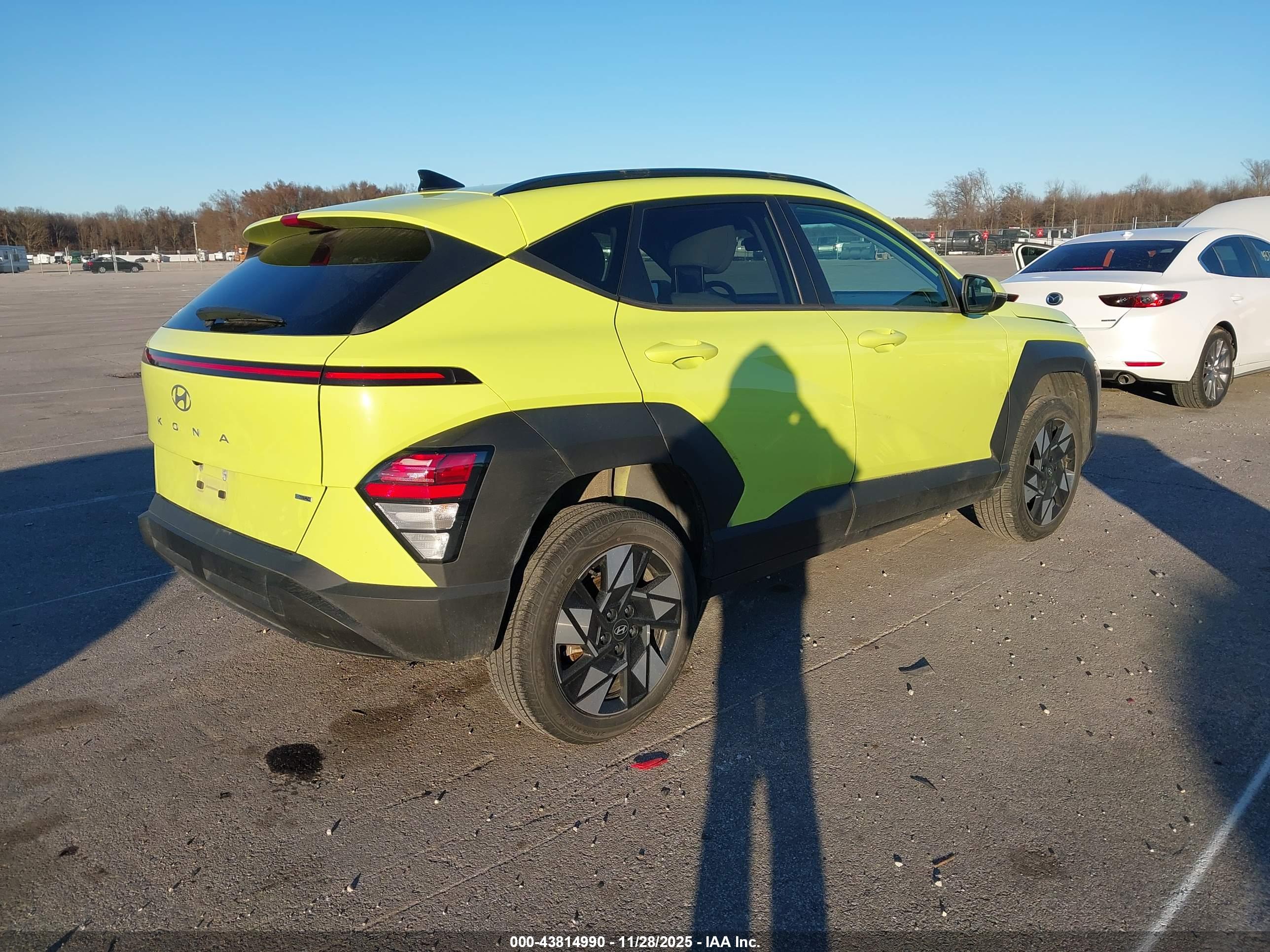 HYUNDAI KONA image 4