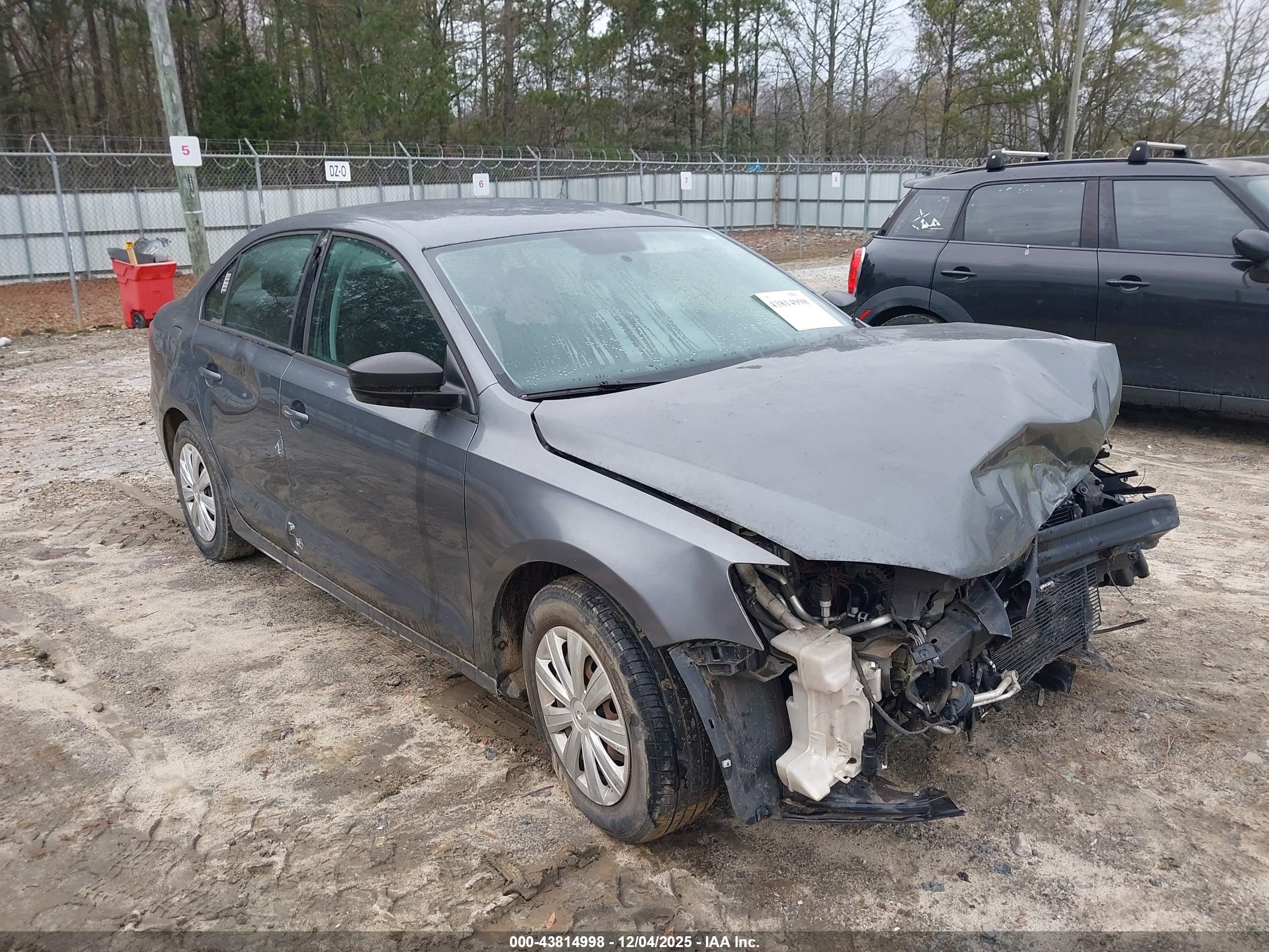 VOLKSWAGEN JETTA image 6
