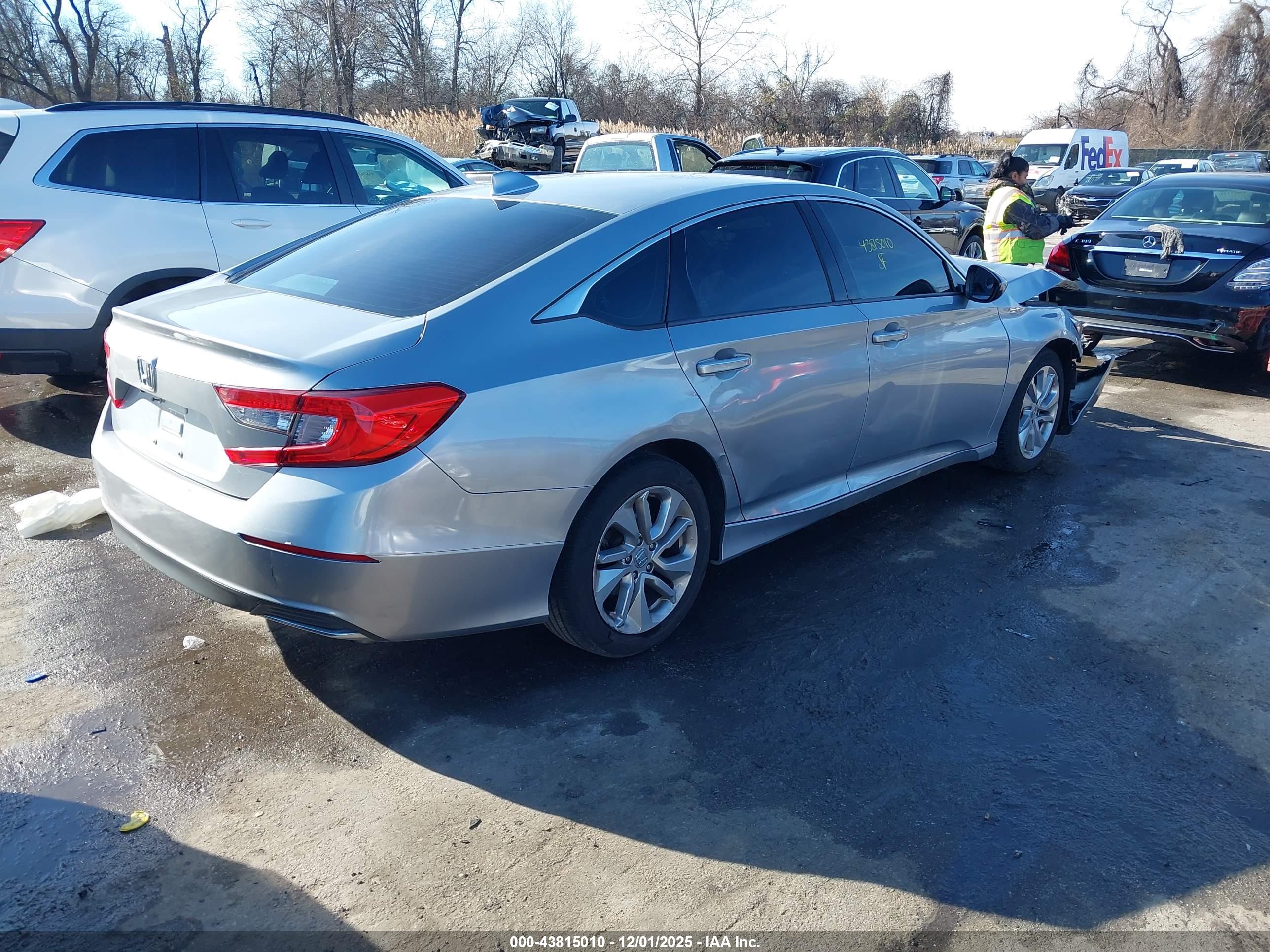 HONDA ACCORD image 4