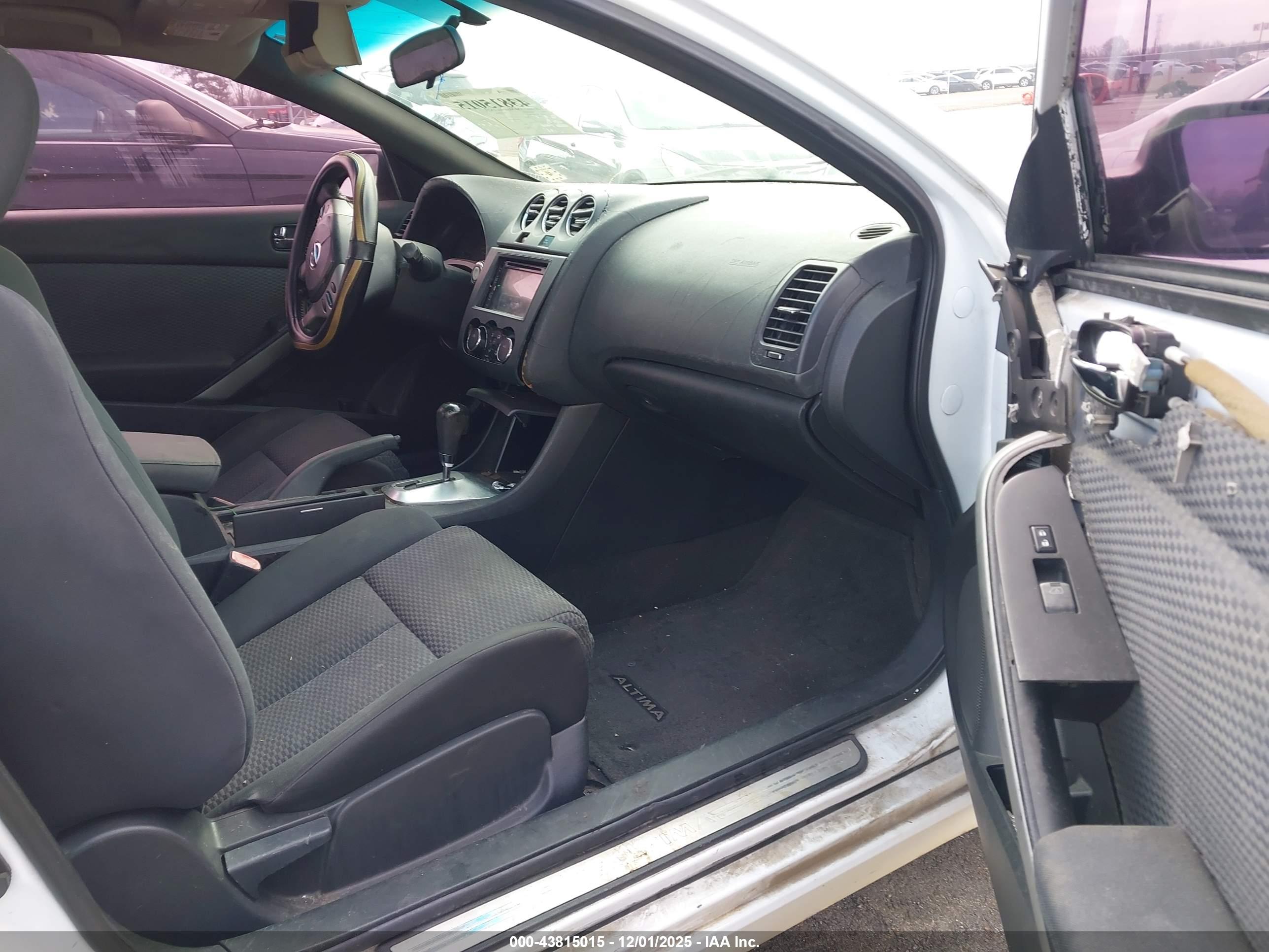 NISSAN ALTIMA image 5