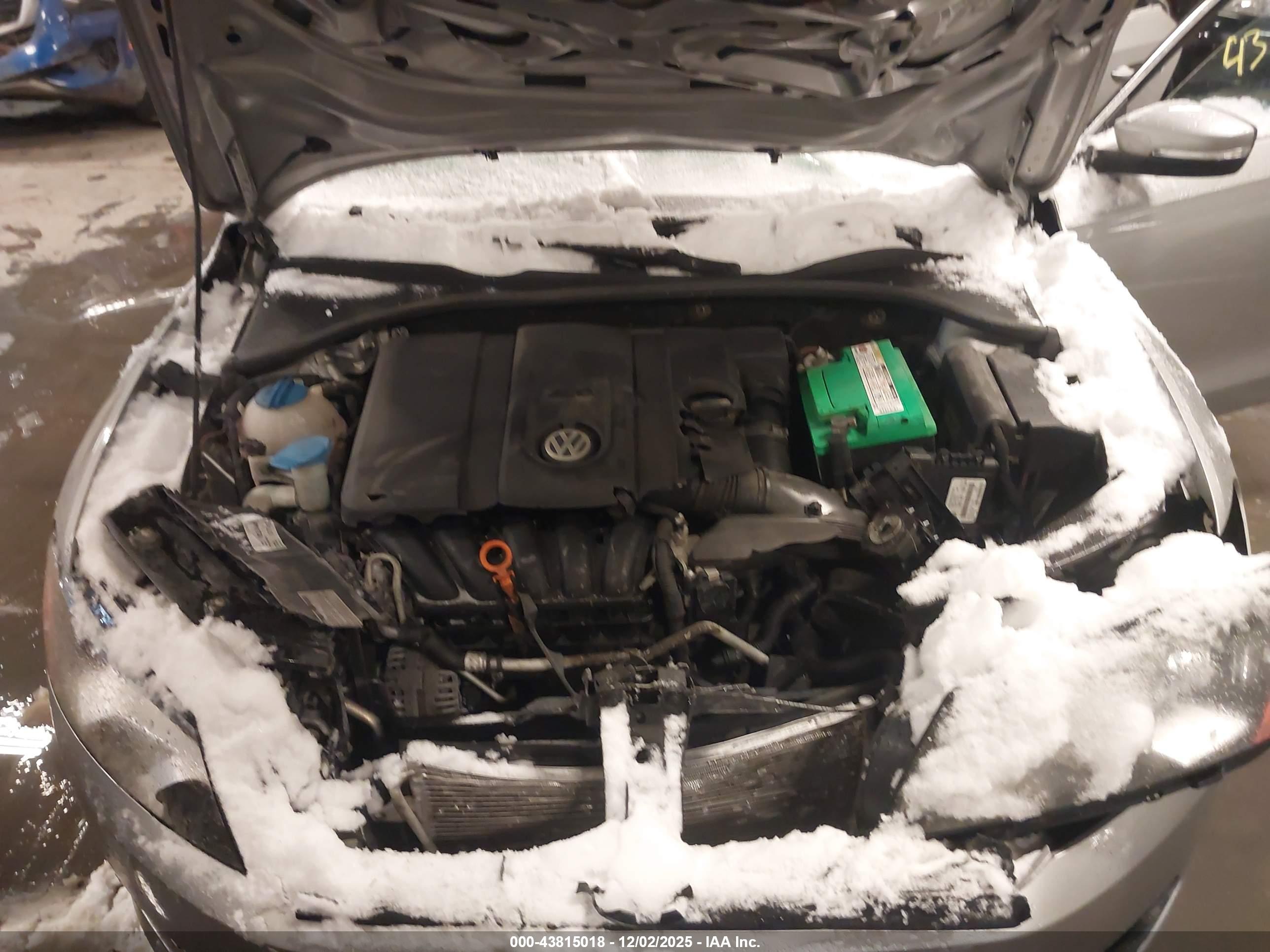 VOLKSWAGEN PASSAT image 10
