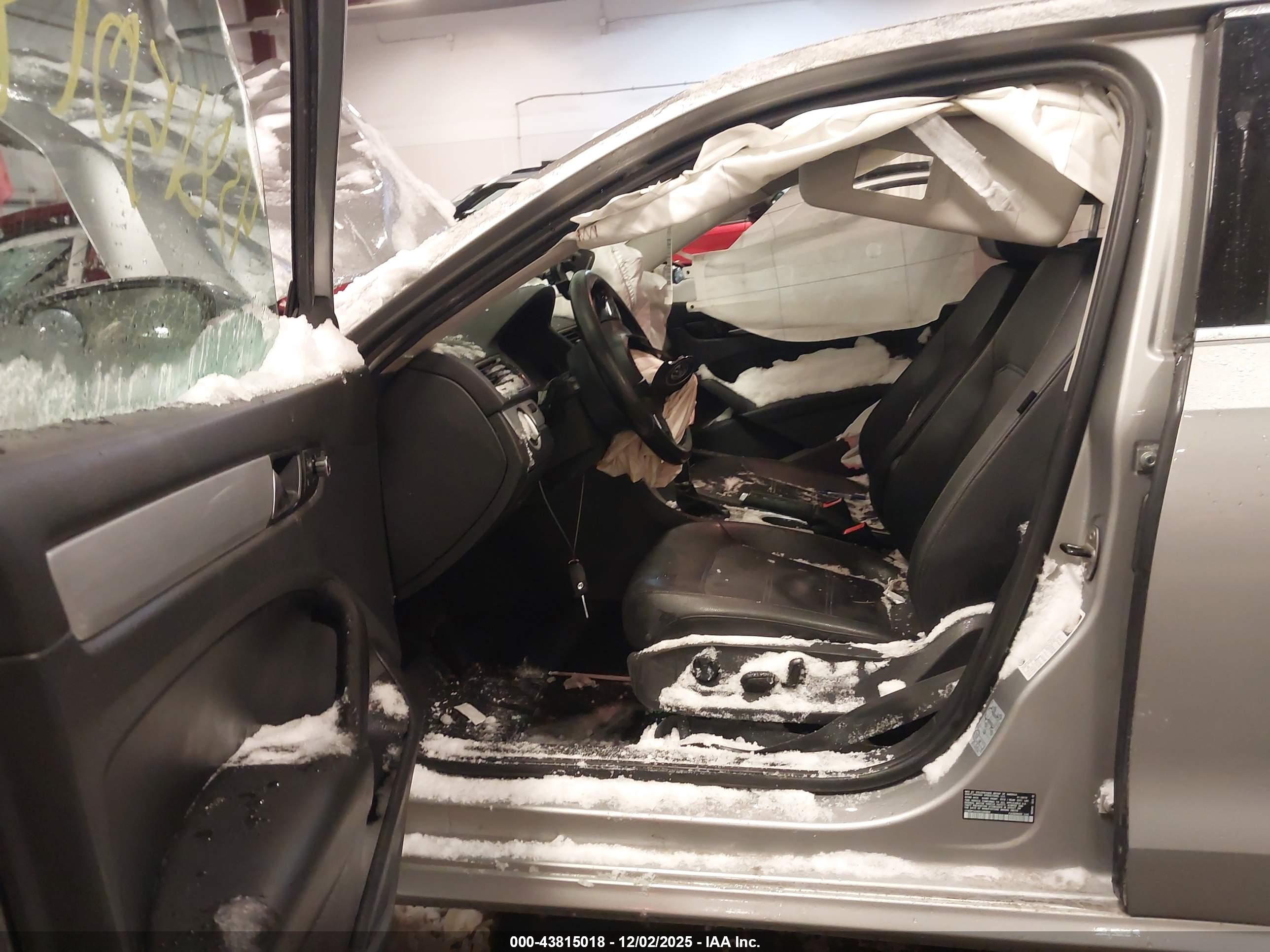 VOLKSWAGEN PASSAT image 5