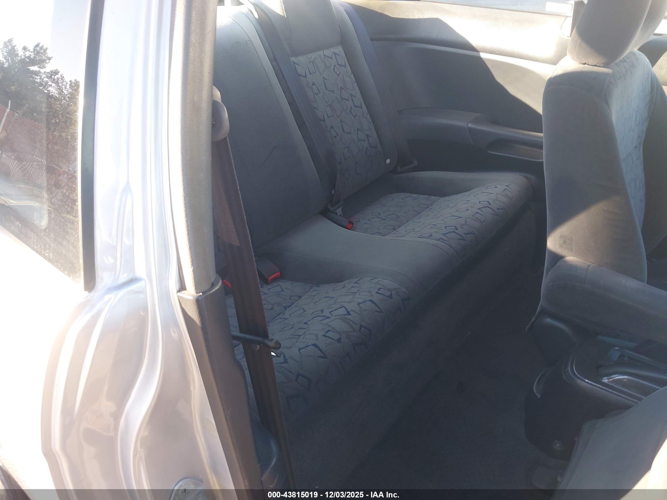 HONDA CIVIC image 8