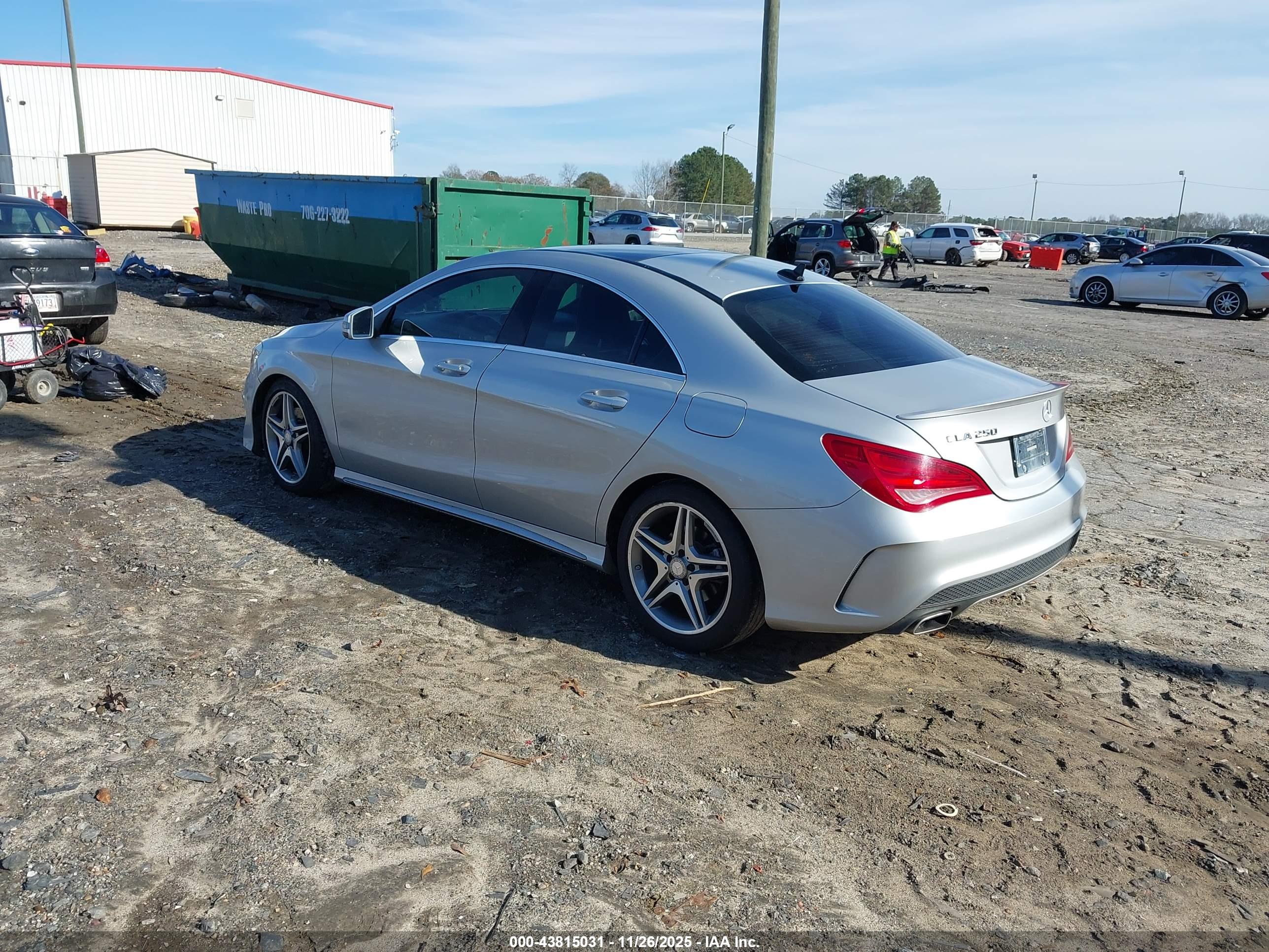 MERCEDES-BENZ CLA image 3