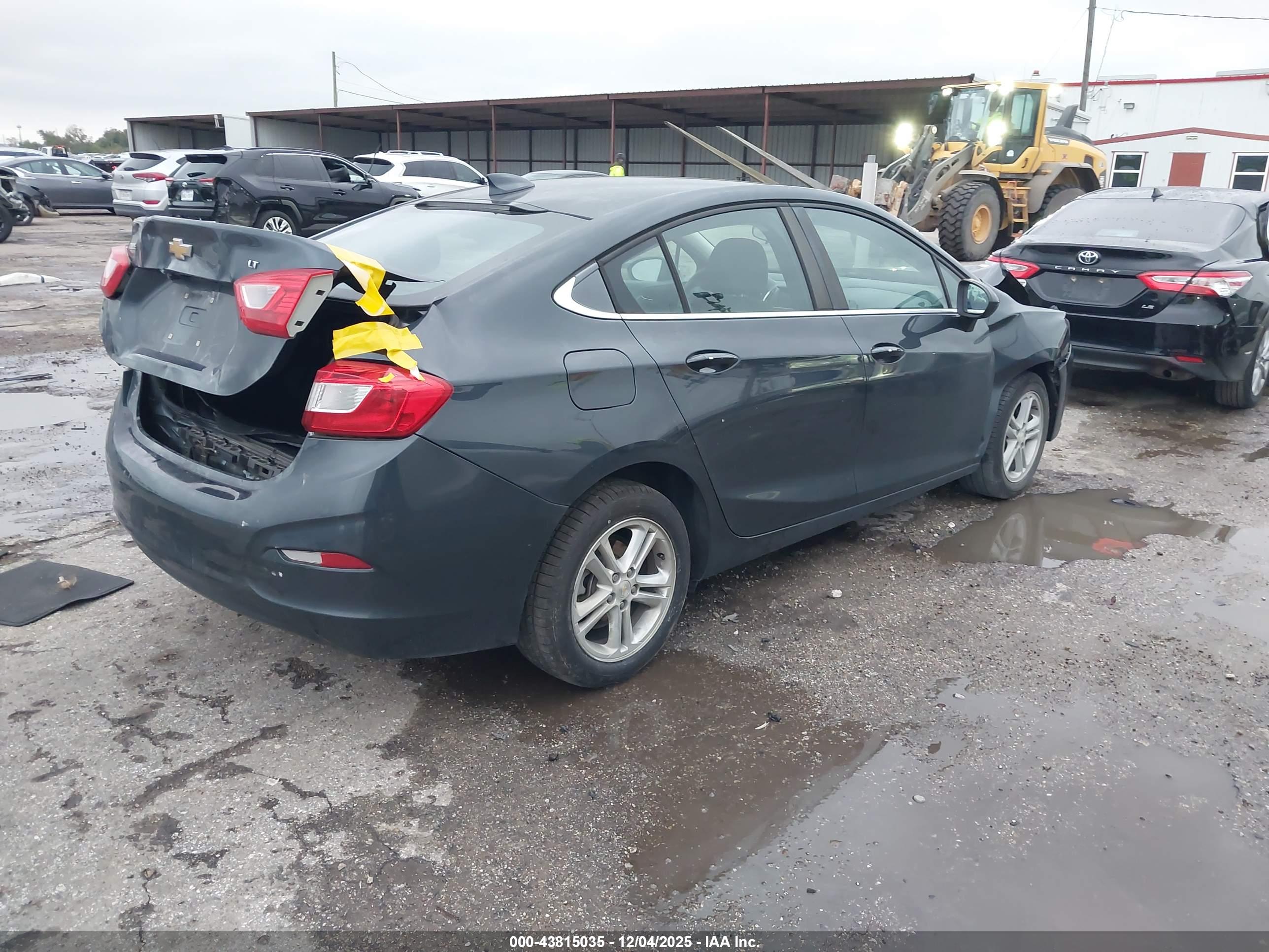 CHEVROLET CRUZE image 4