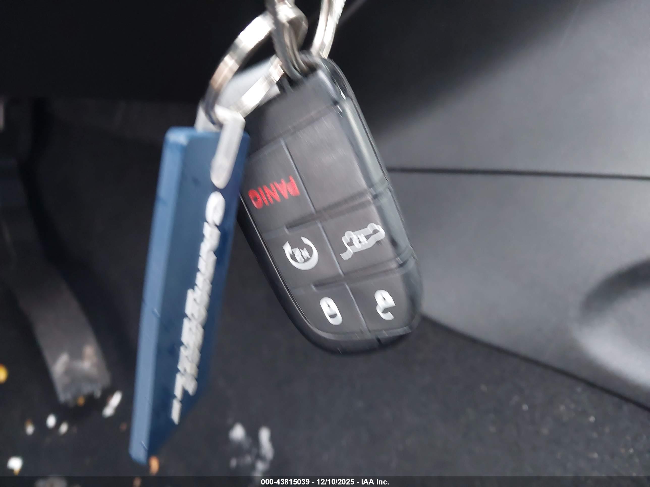 JEEP GRAND image 11