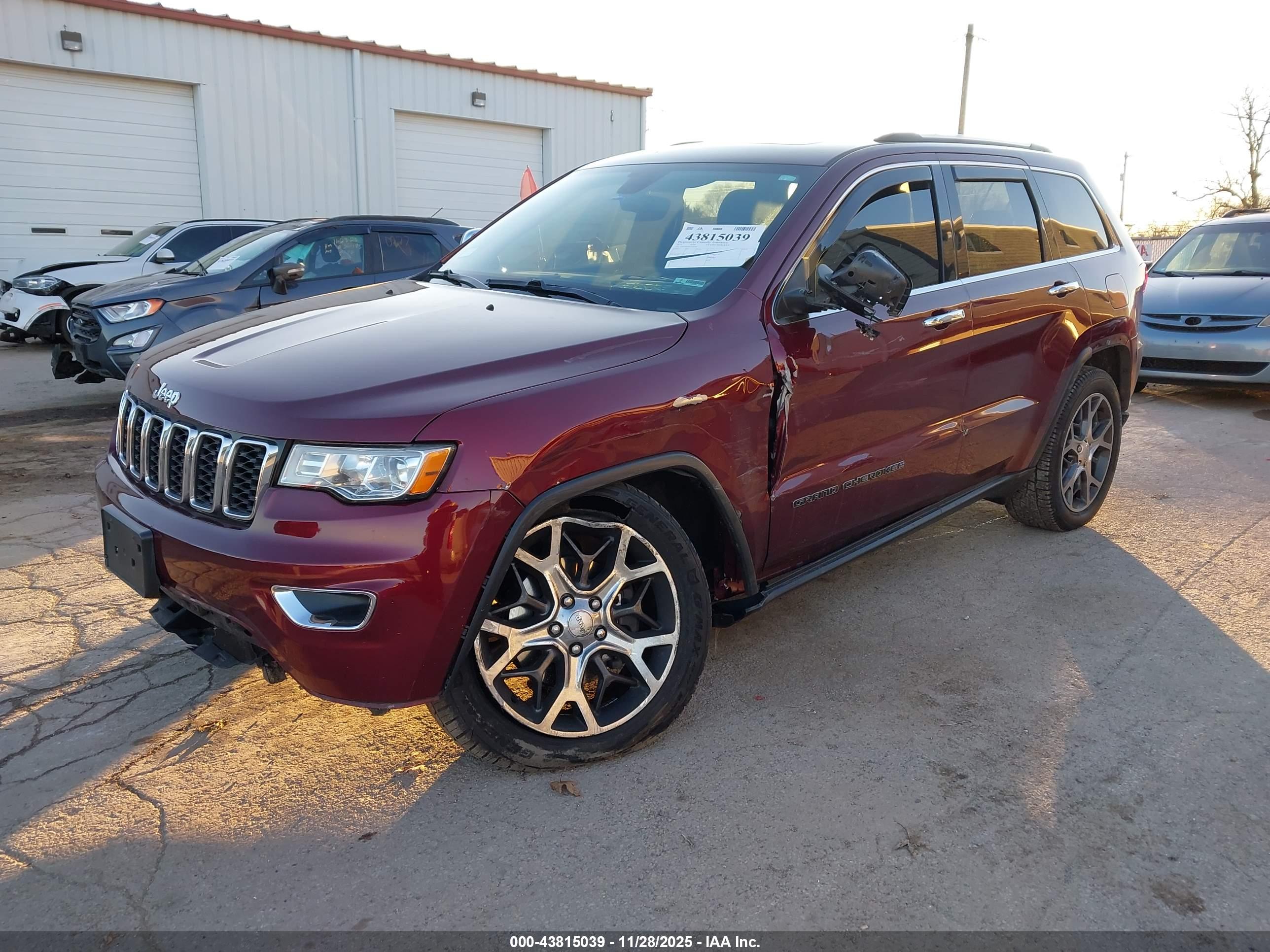 JEEP GRAND image 2