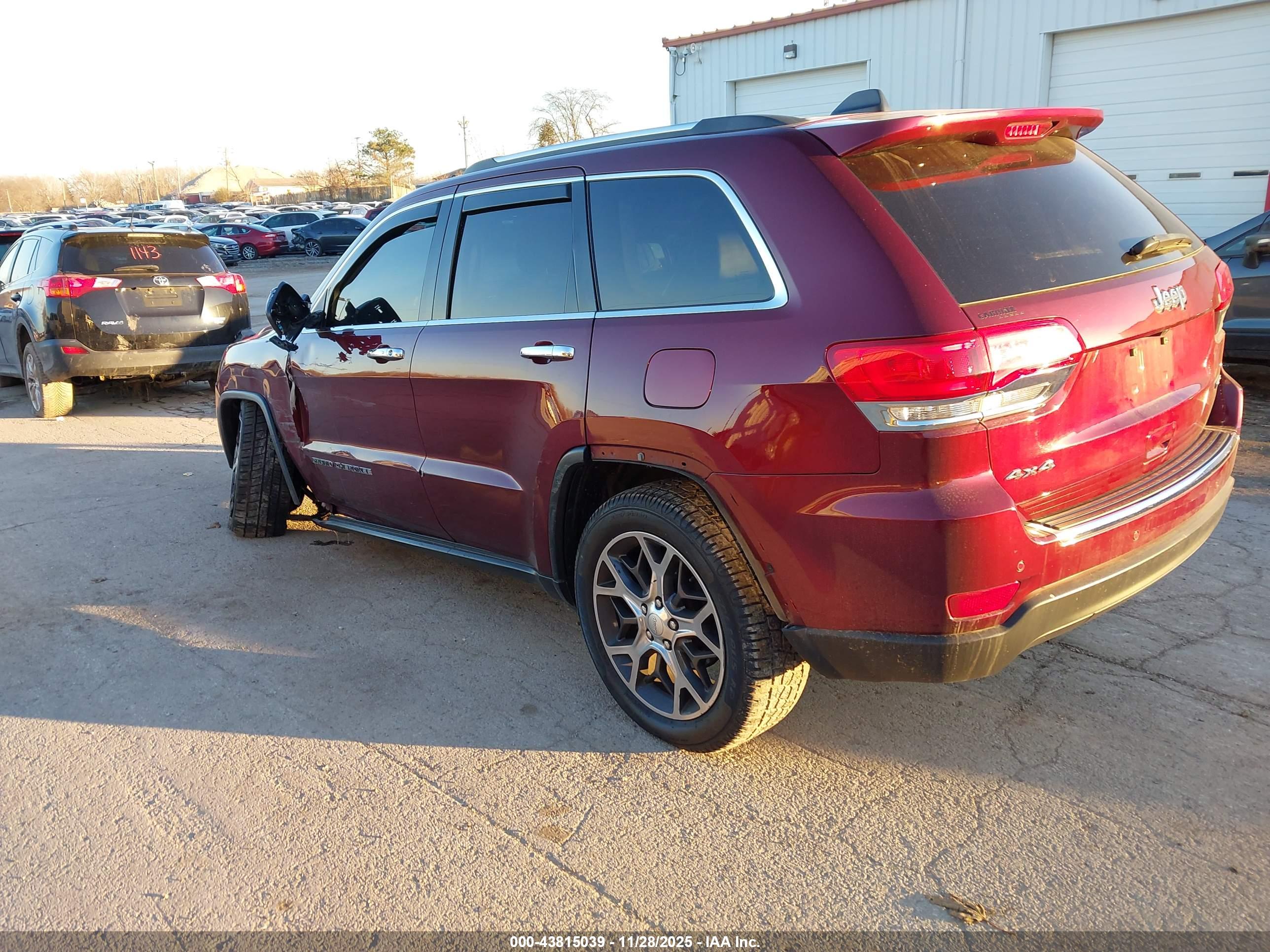 JEEP GRAND image 3