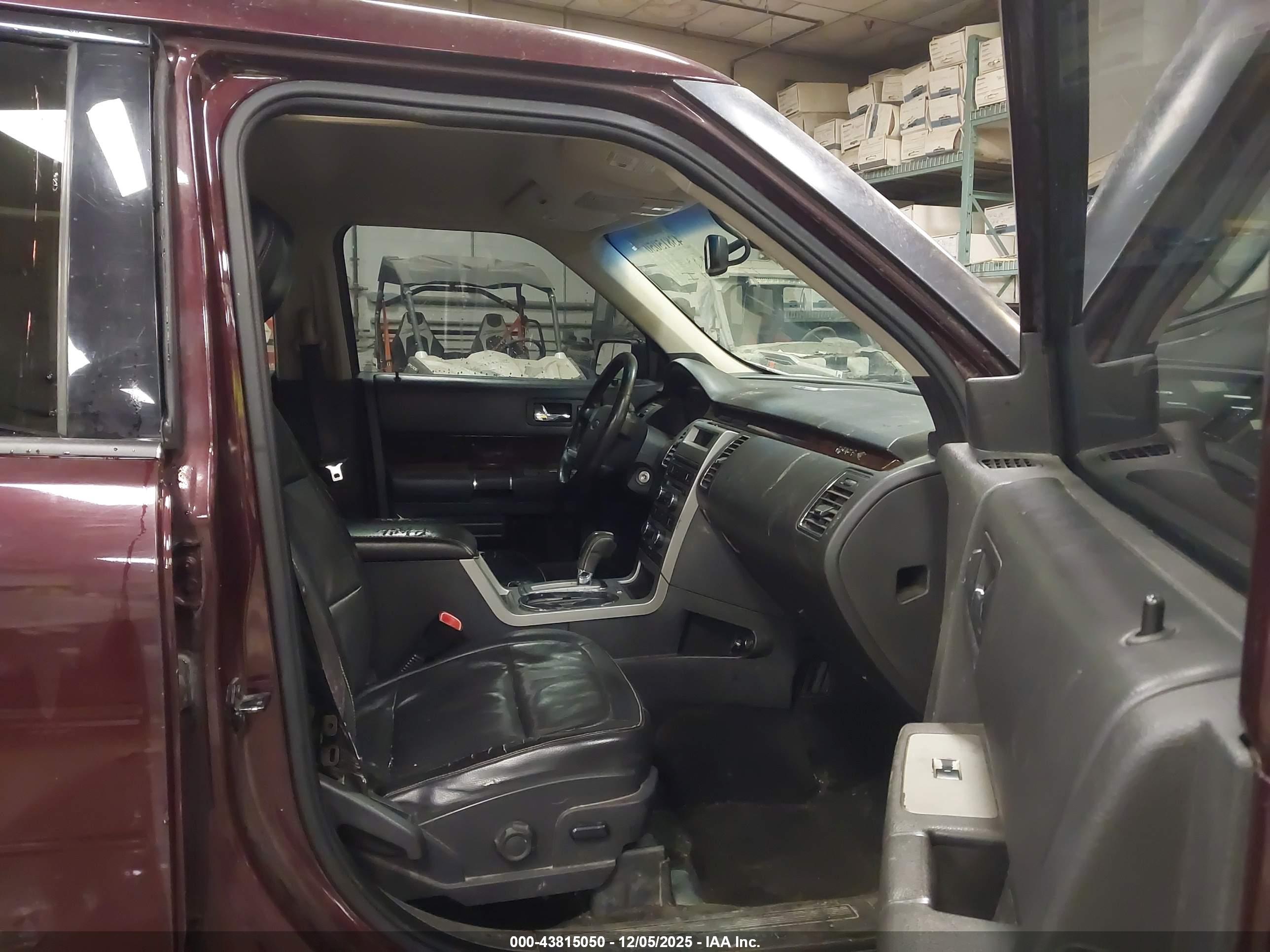 FORD FLEX image 5