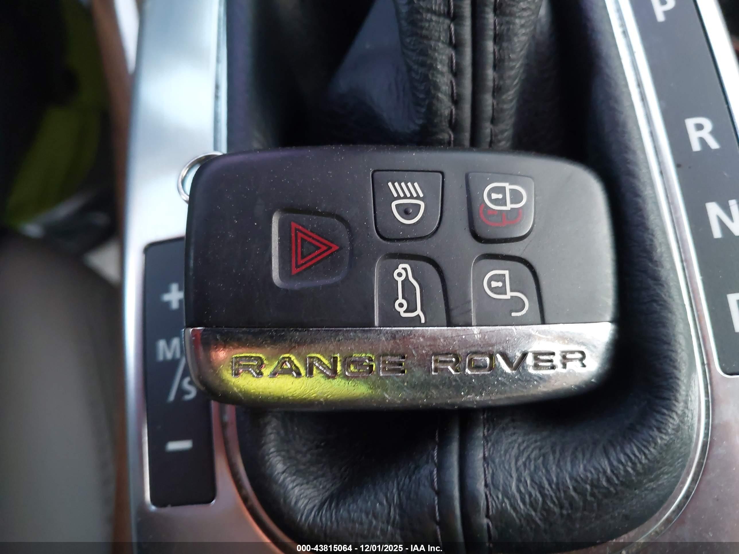LAND ROVER image 11