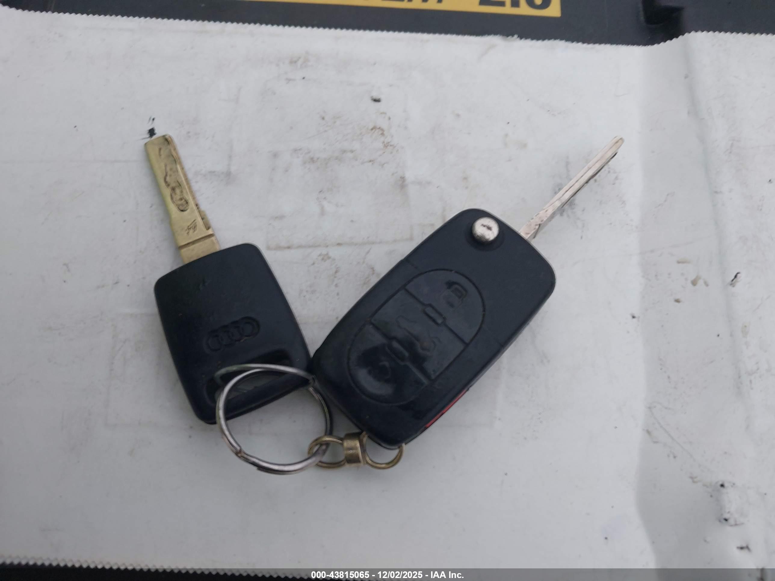 AUDI A4 image 11