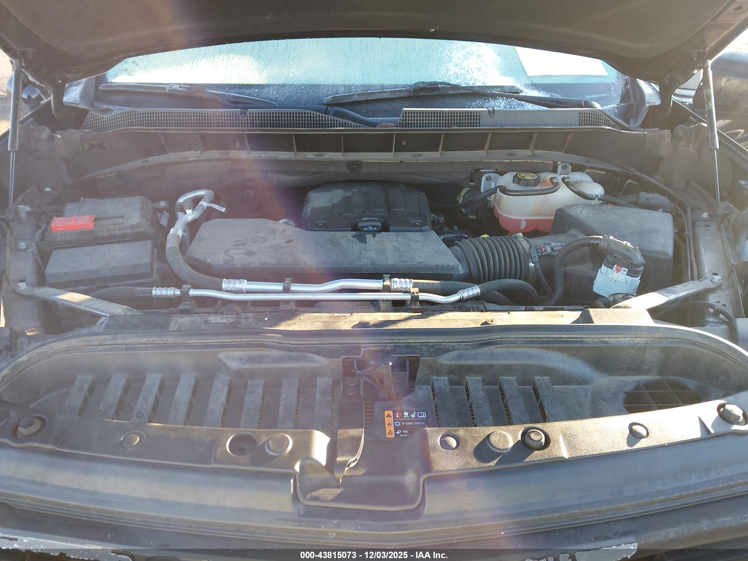 CHEVROLET SILVERADO image 10