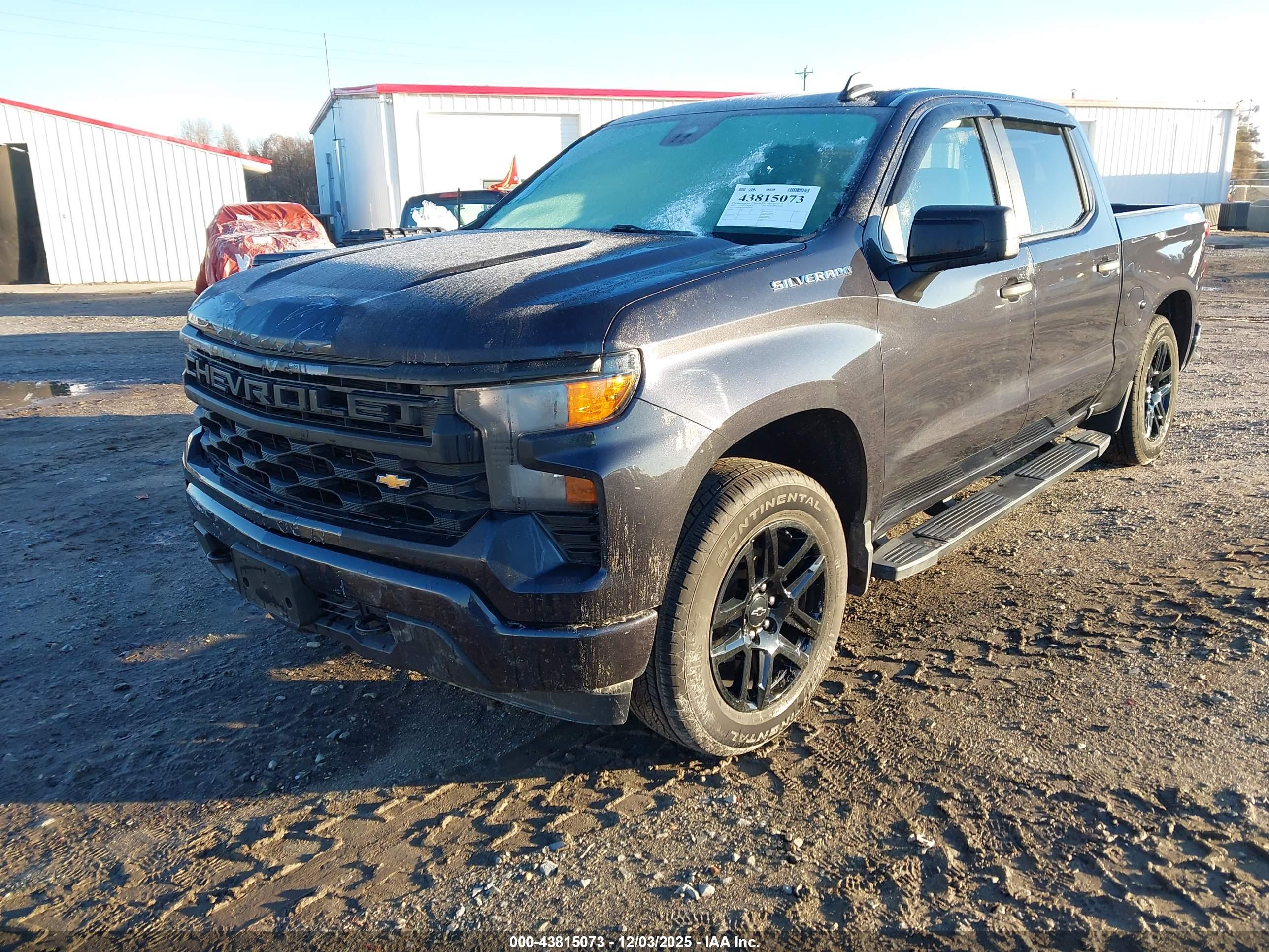 CHEVROLET SILVERADO image 2