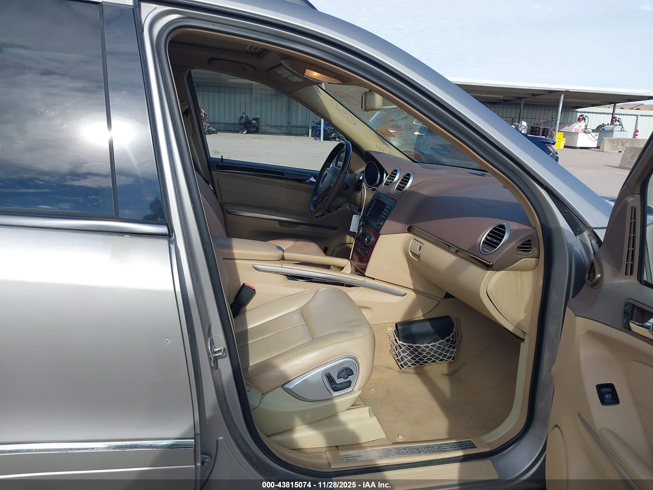 MERCEDES-BENZ GL image 5