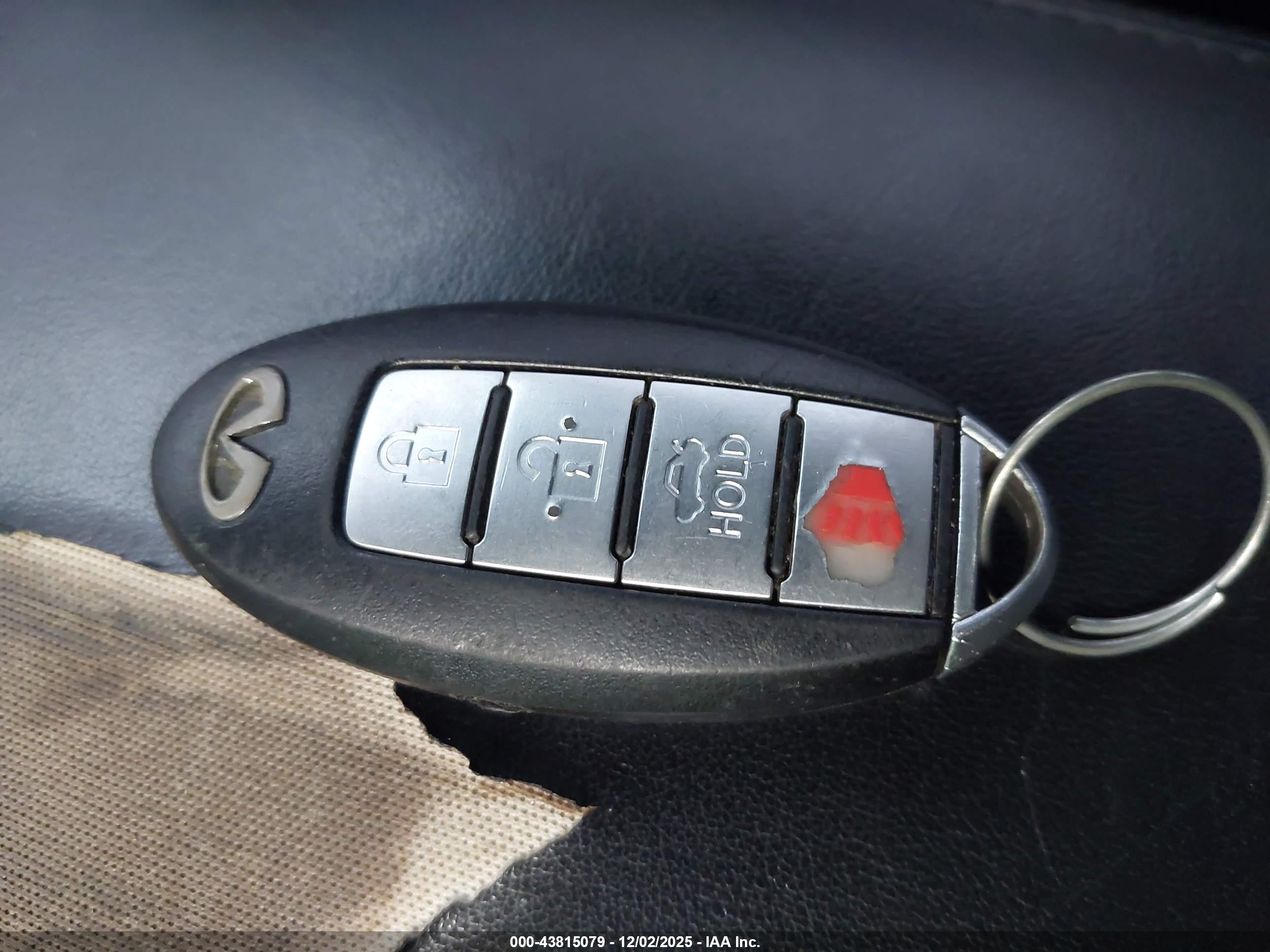INFINITI G37 image 11