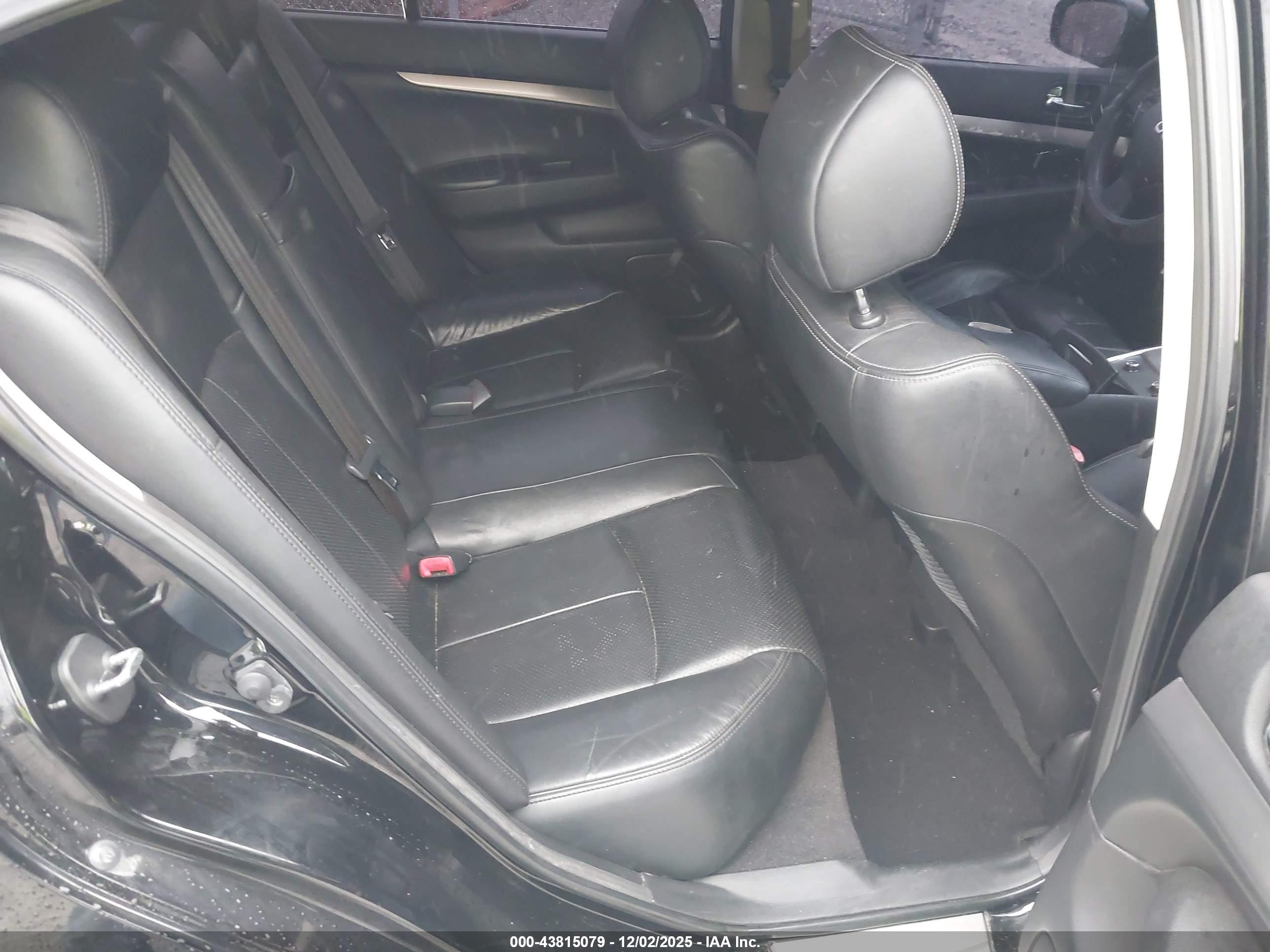 INFINITI G37 image 8