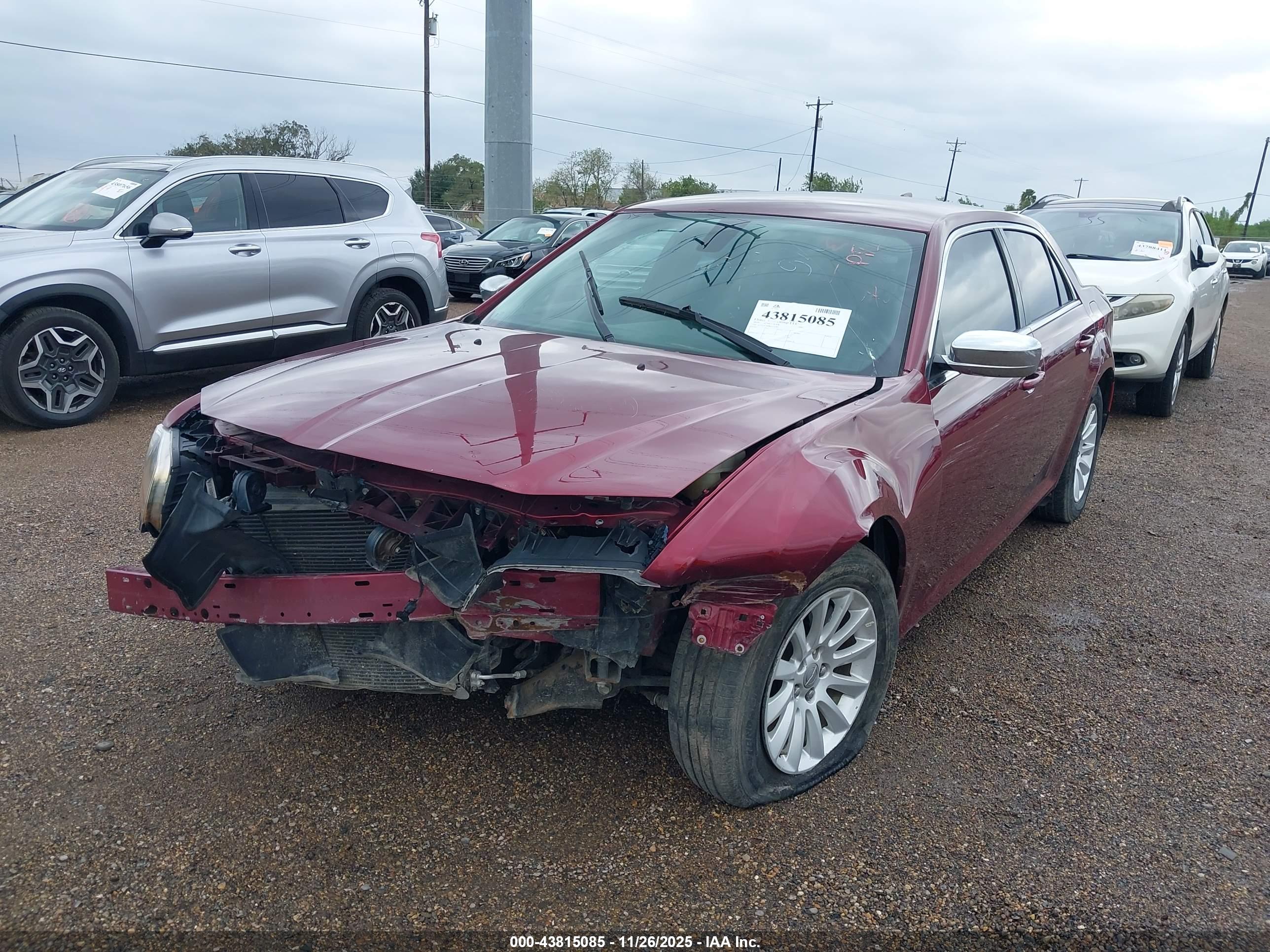 CHRYSLER 300 image 6