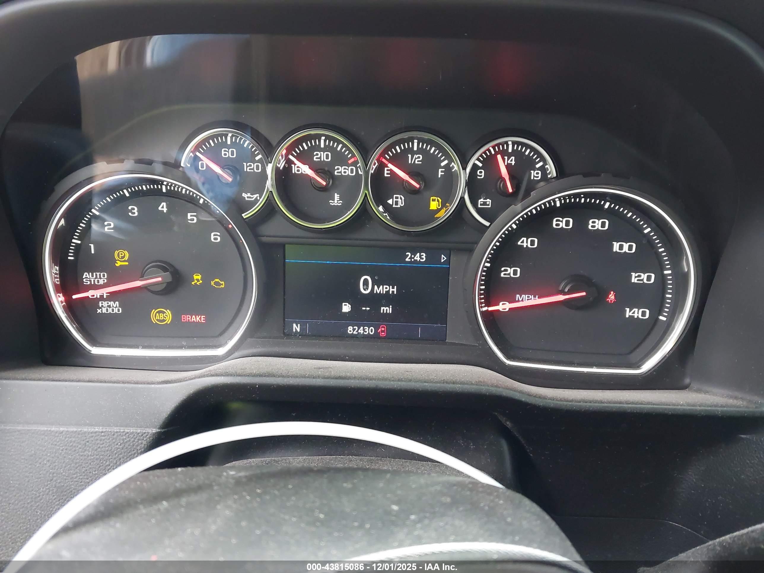 CHEVROLET SILVERADO image 7