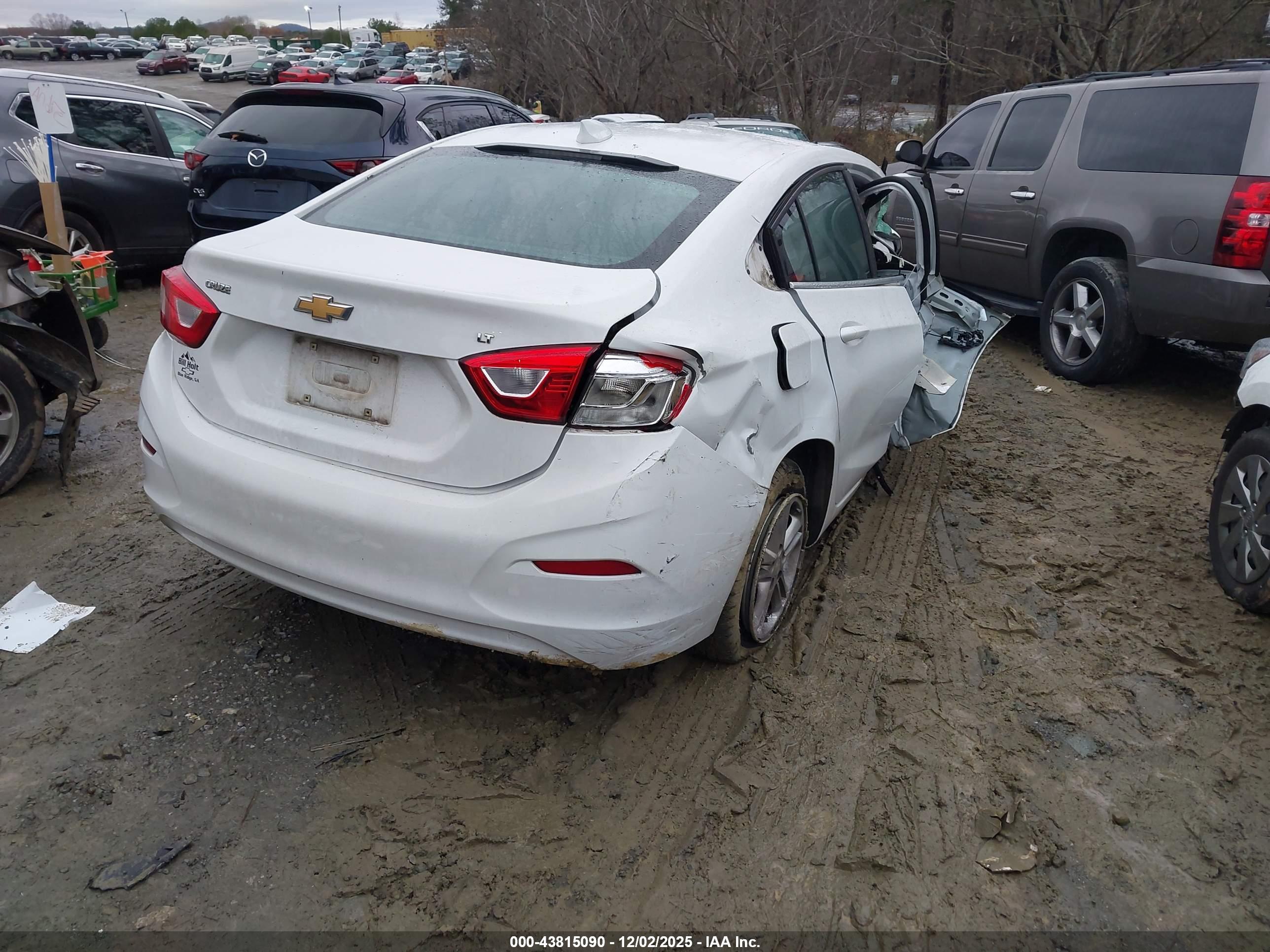 CHEVROLET CRUZE image 4
