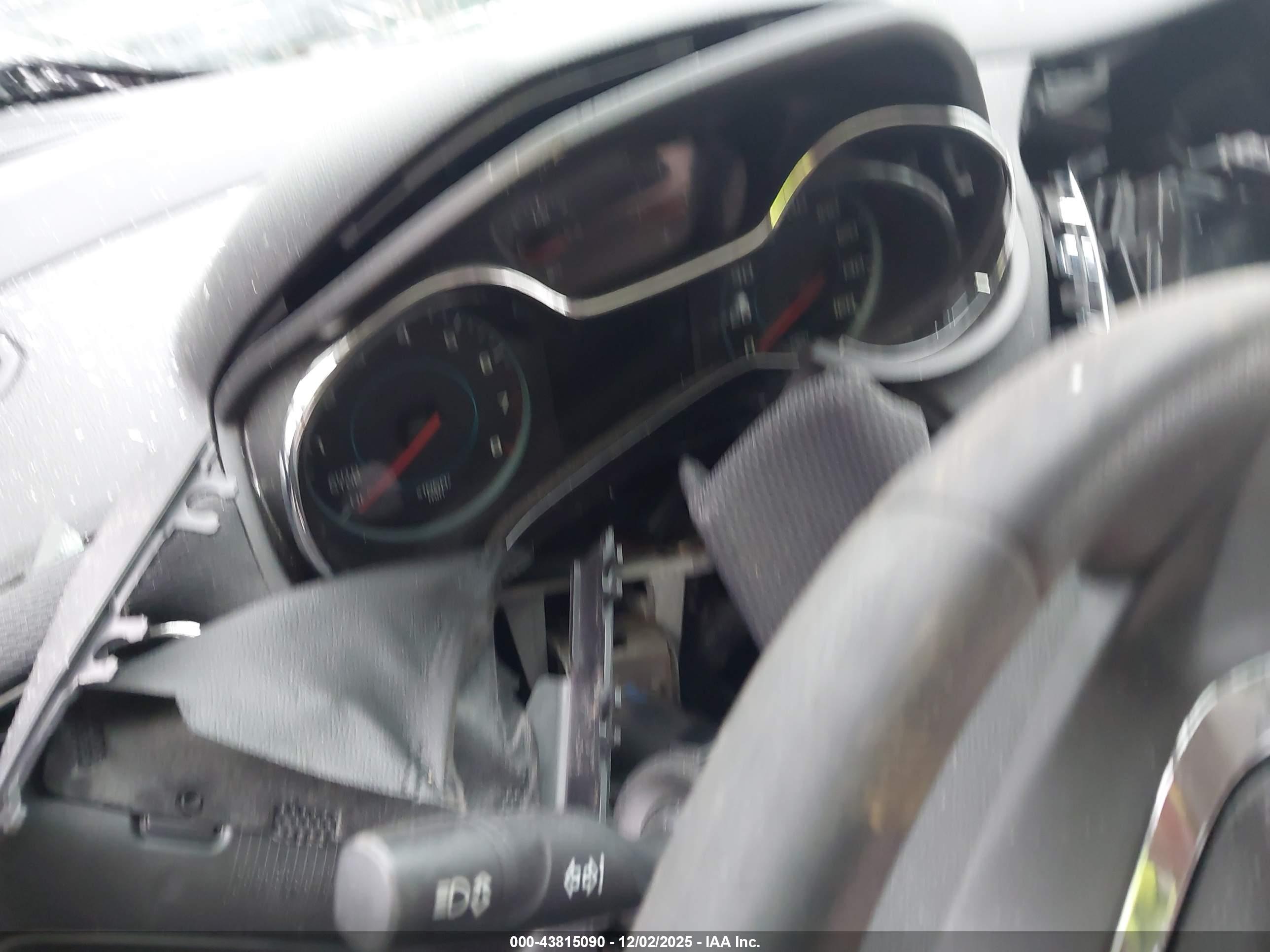 CHEVROLET CRUZE image 7