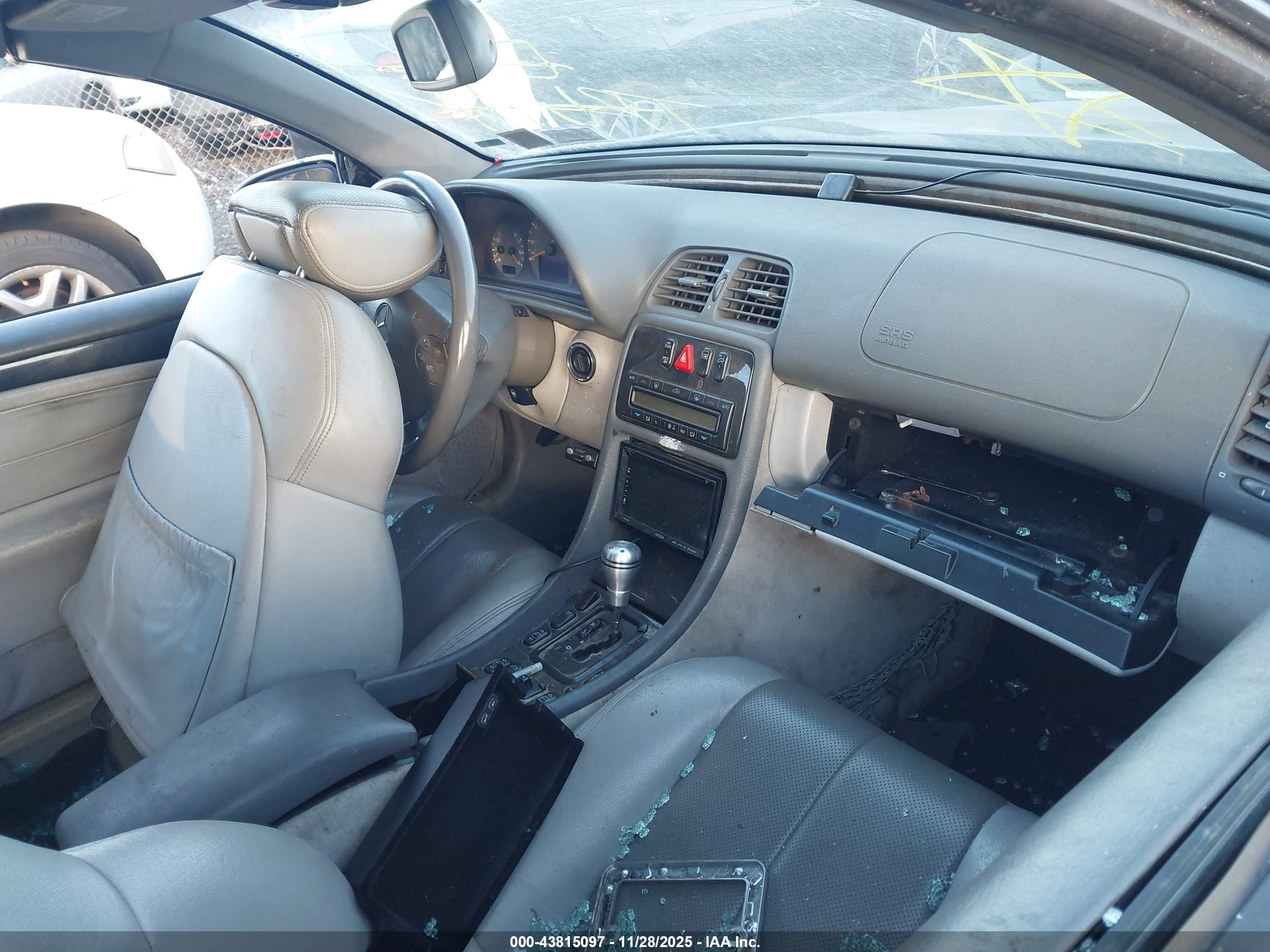 MERCEDES-BENZ CLK image 5
