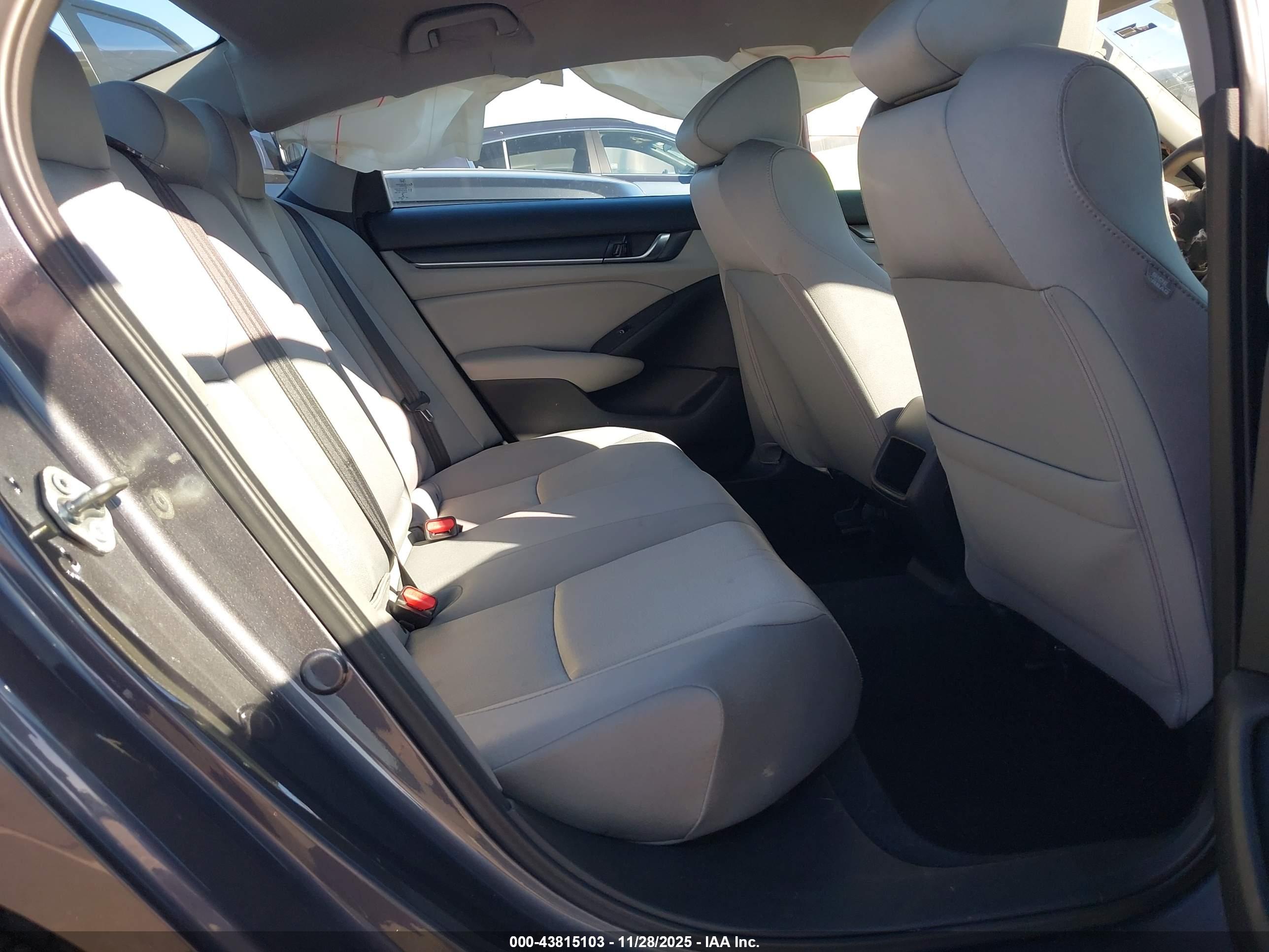 HONDA ACCORD image 8