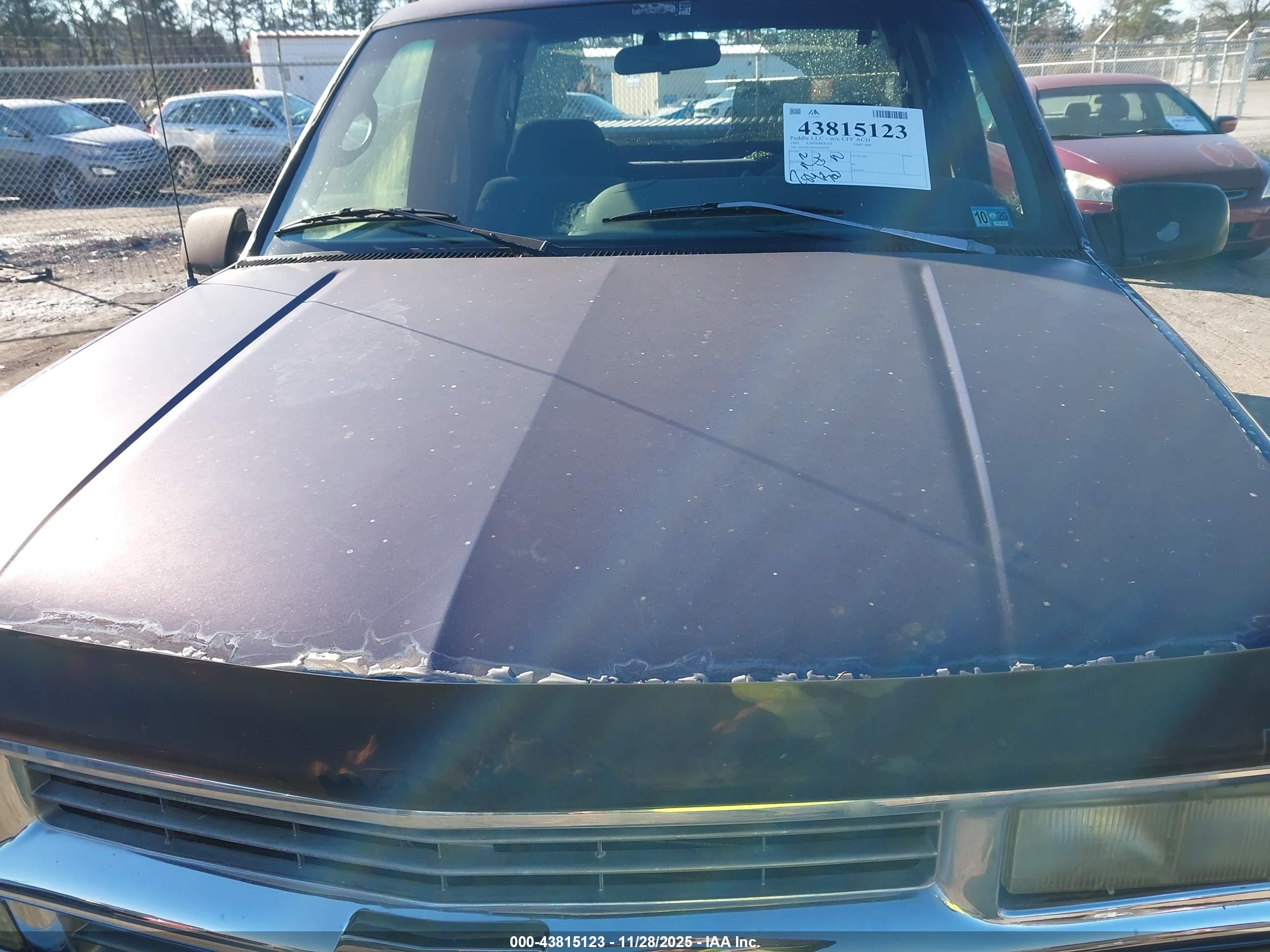 CHEVROLET GMT-400 image 10