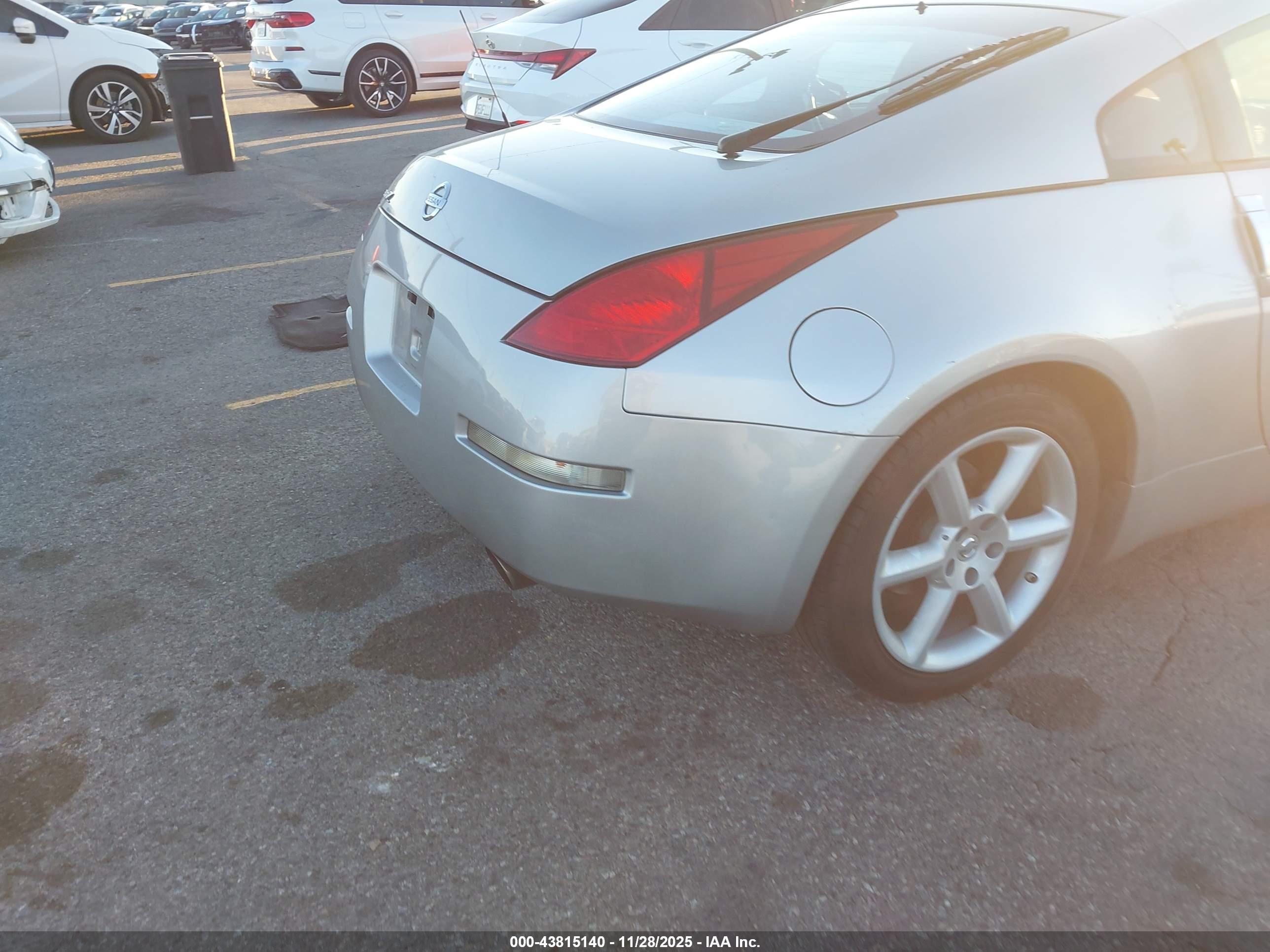 NISSAN 350Z image 4