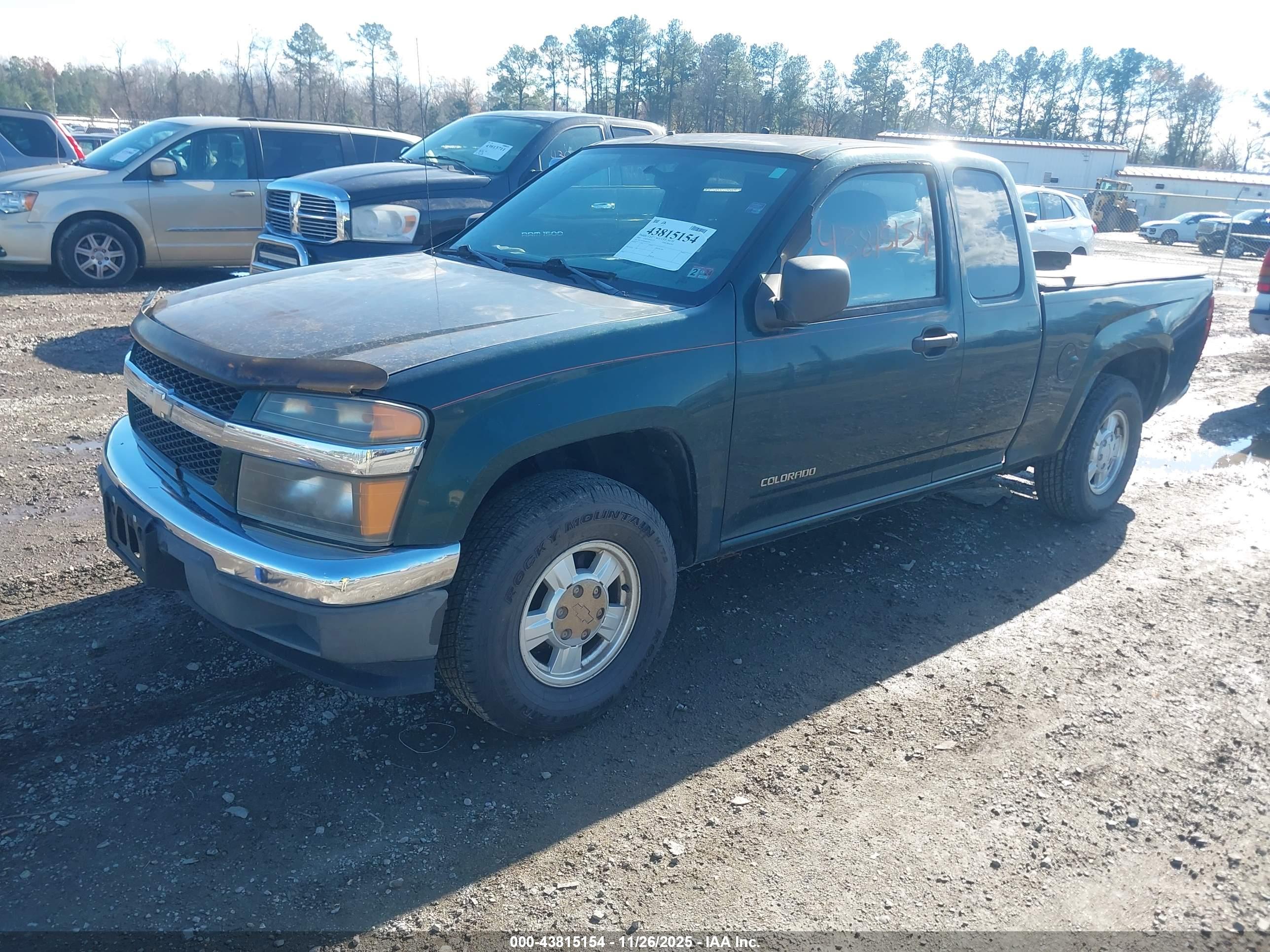 CHEVROLET COLORADO image 2