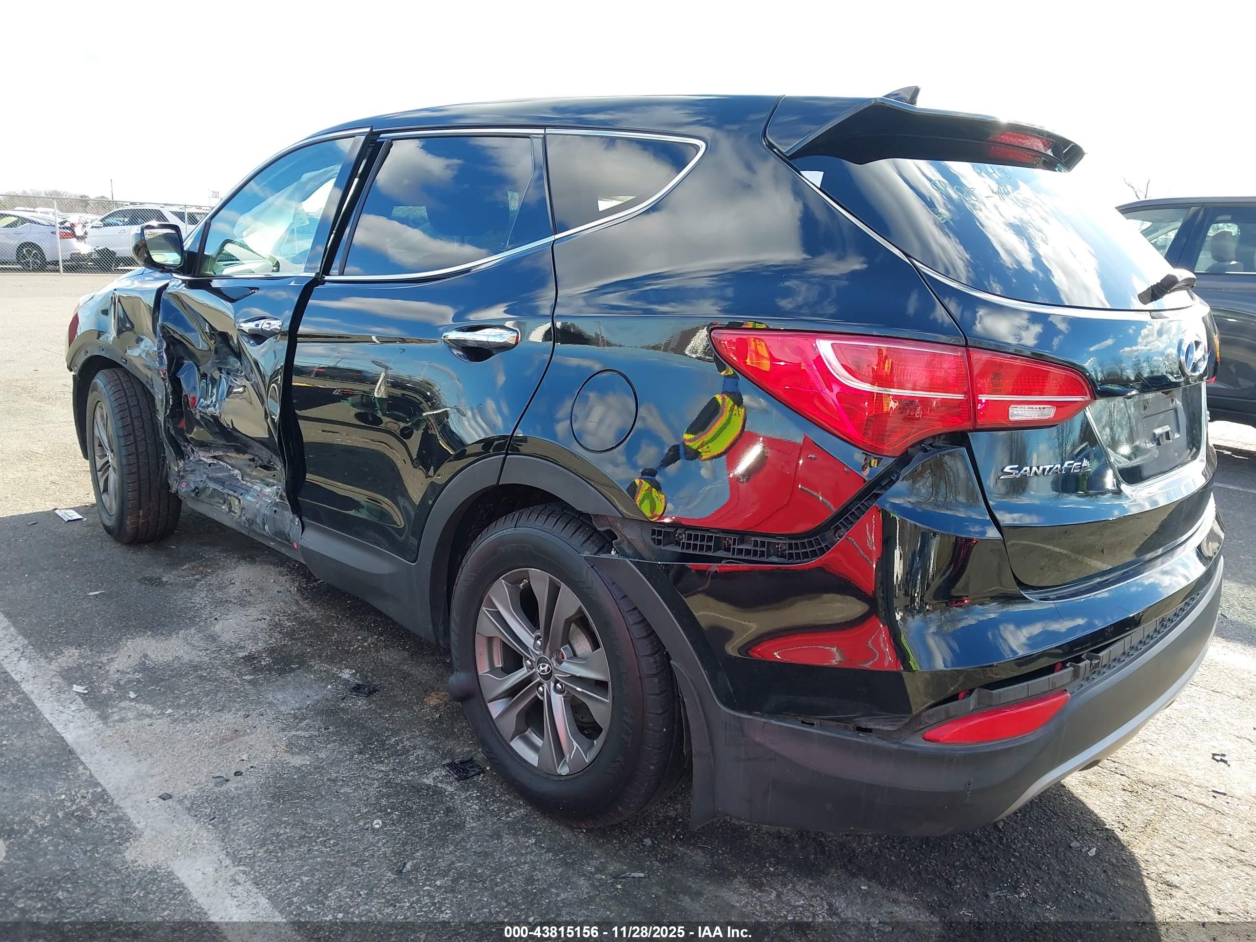 HYUNDAI SANTA image 3